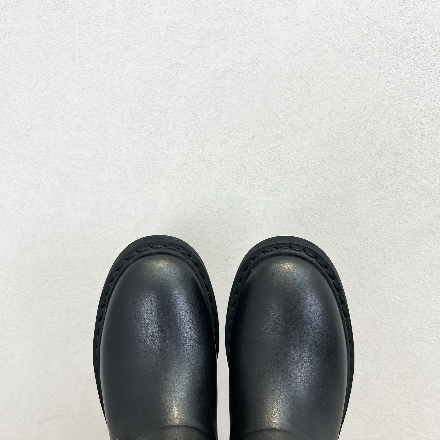 Roger Vivier 로저 비비에 Roger Vivier 로저 비비에 메탈 버클 플랫폼 앵클부츠 5