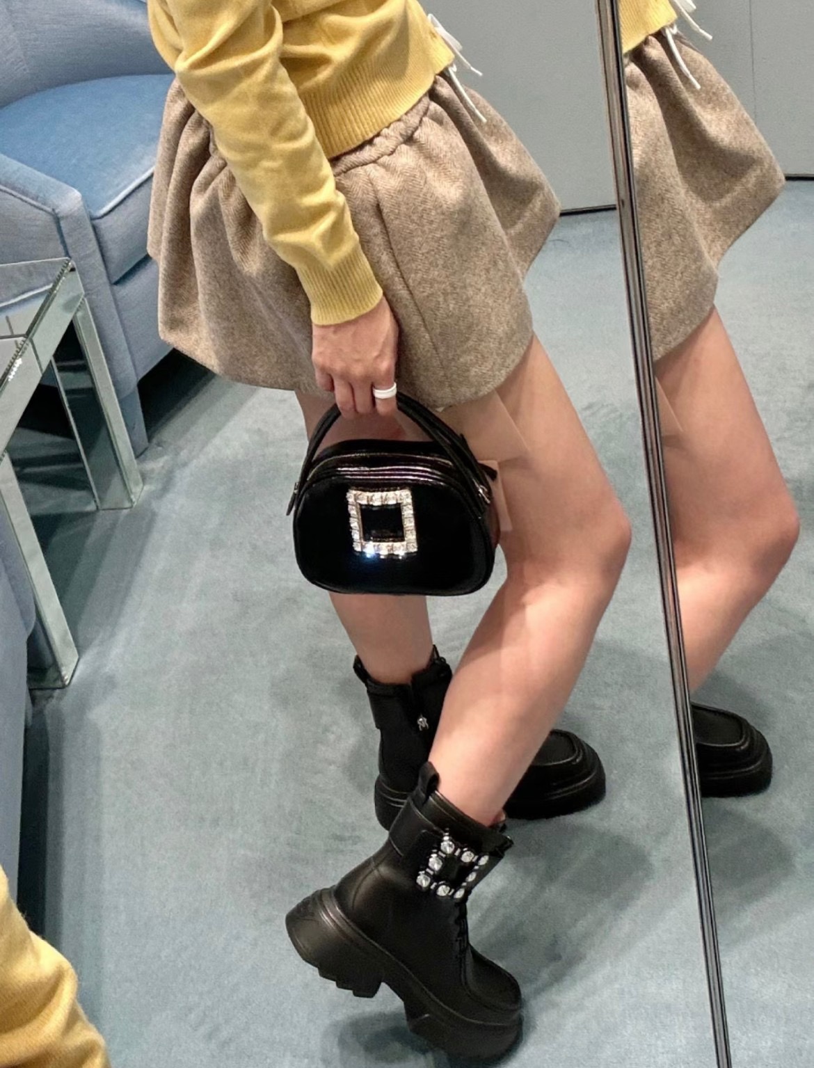 Roger Vivier 로저 비비에 Roger Vivier 로저 비비에 벨트 버클 플랫폼 앵클부츠 7