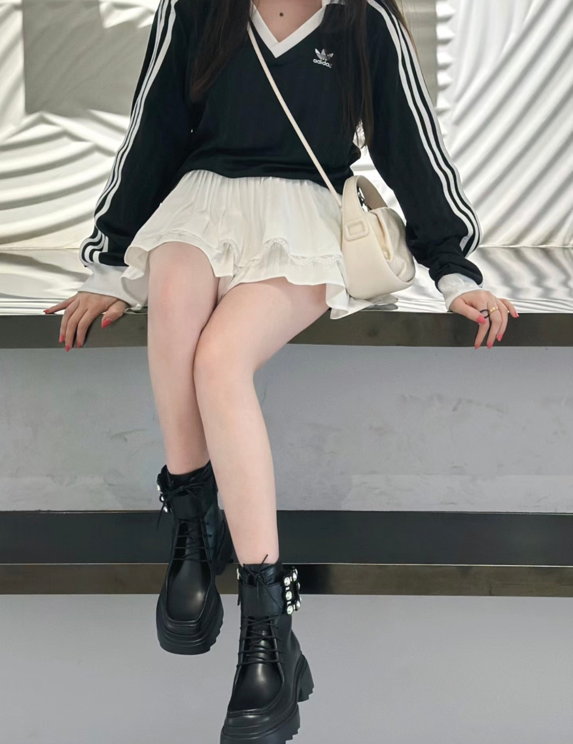 Roger Vivier 로저 비비에 Roger Vivier 로저 비비에 벨트 버클 플랫폼 앵클부츠 3