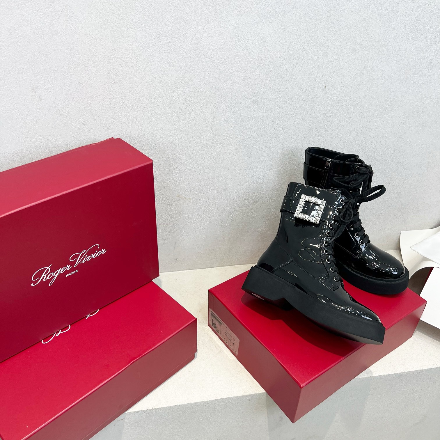 Roger Vivier 로저 비비에 비브 스트라스 버클 레이스업 앵클 부츠 12