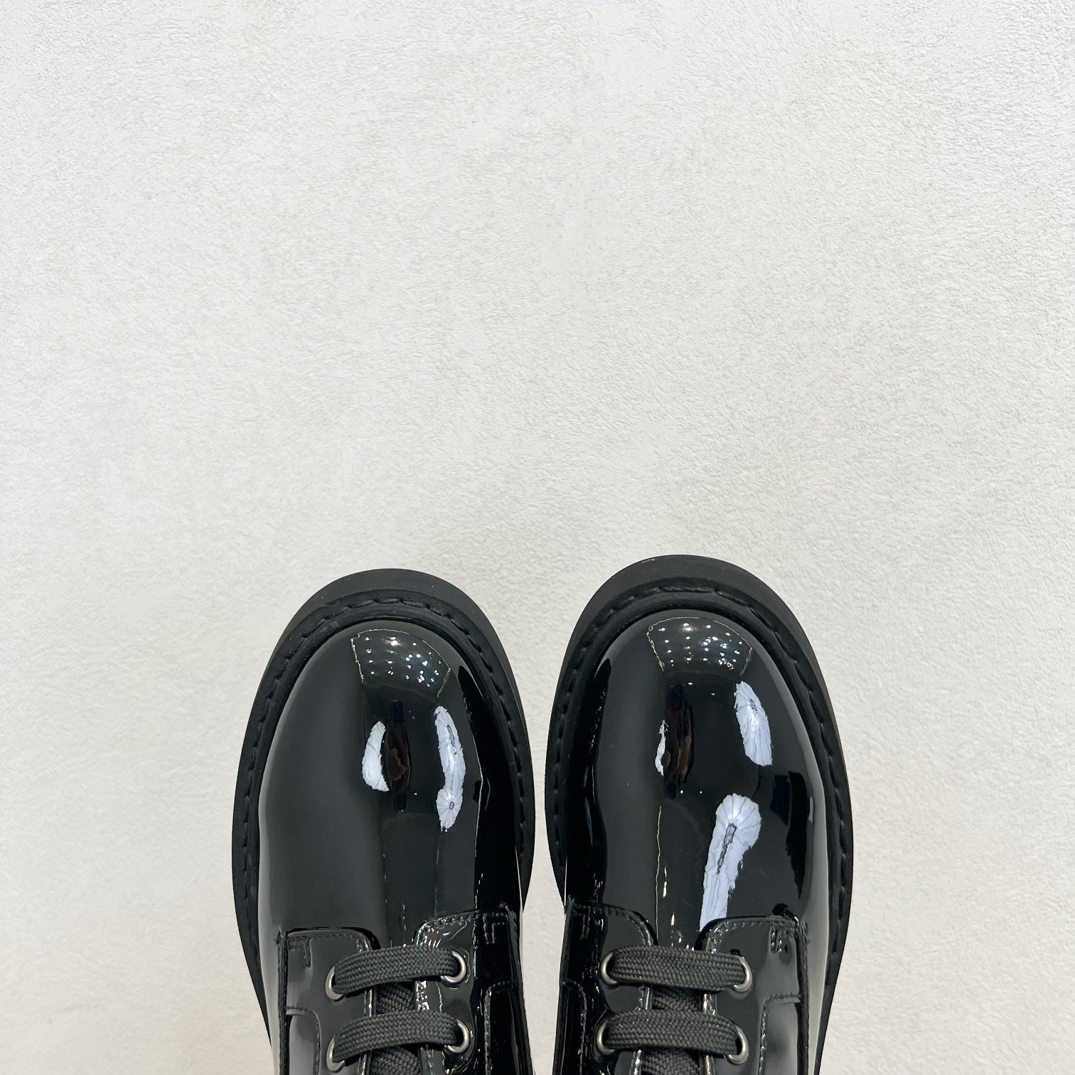 Roger Vivier 로저 비비에 비브 스트라스 버클 레이스업 앵클 부츠 15