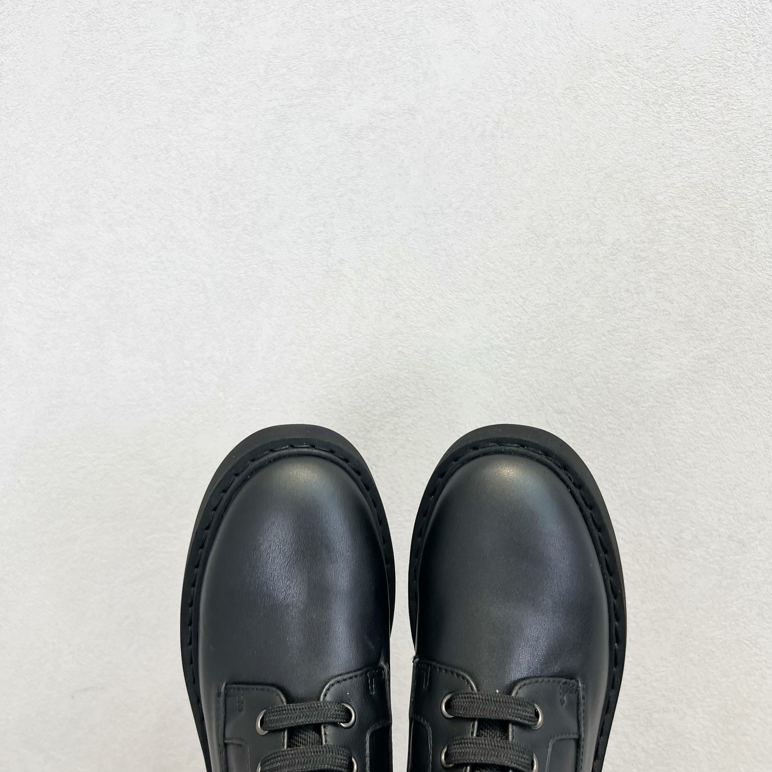 Roger Vivier 로저 비비에 비브 스트라스 버클 레이스업 앵클 부츠 5