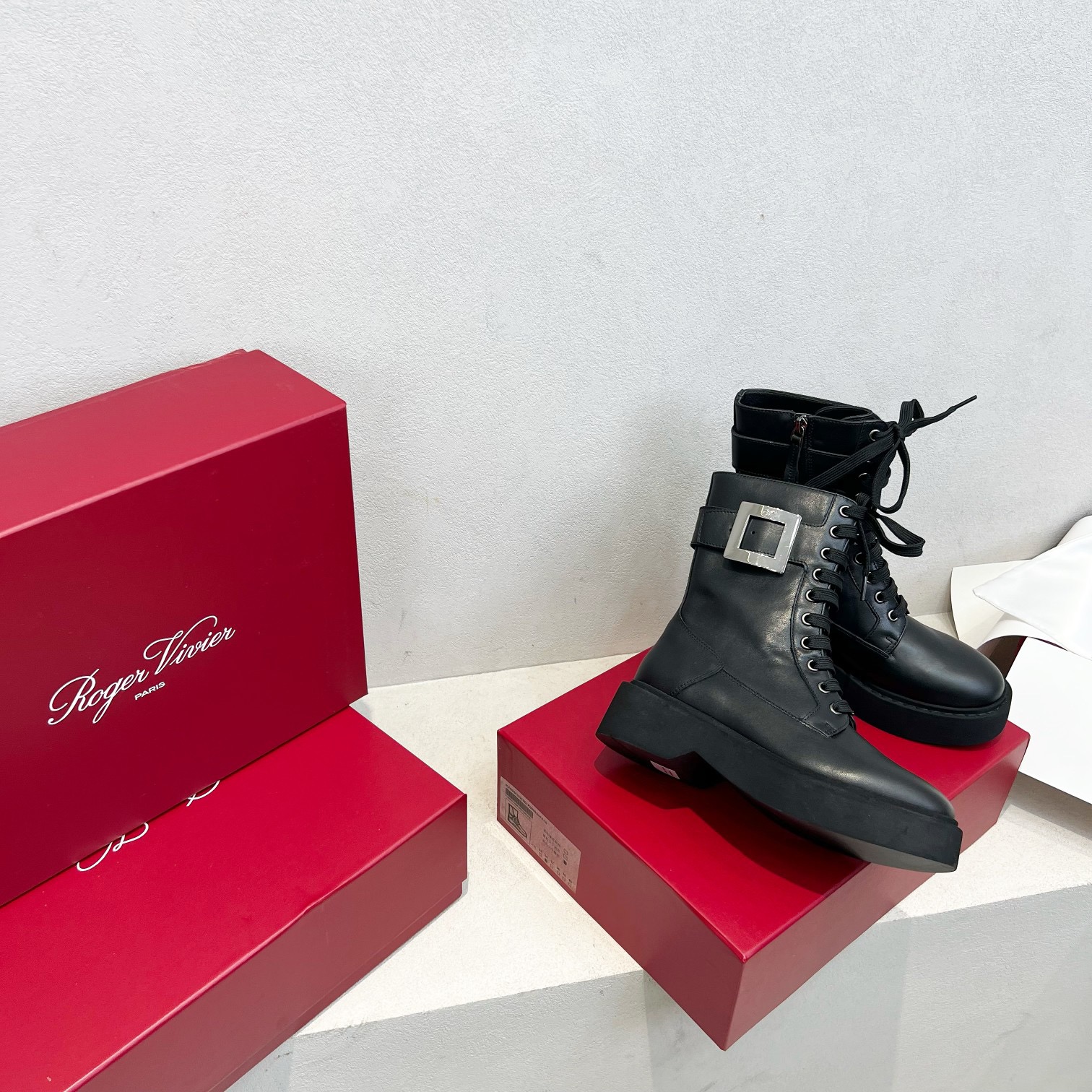 Roger Vivier 로저 비비에 비브 스트라스 버클 레이스업 앵클 부츠 8