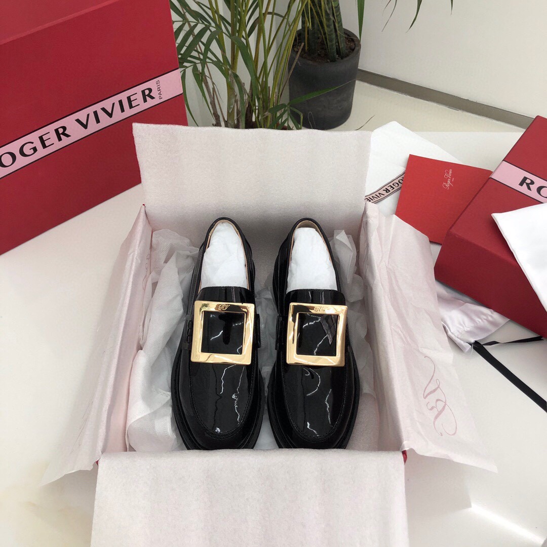 Roger Vivier 로저 비비에 벨 비비에 크리스탈 버클 페이턴트 로퍼 7