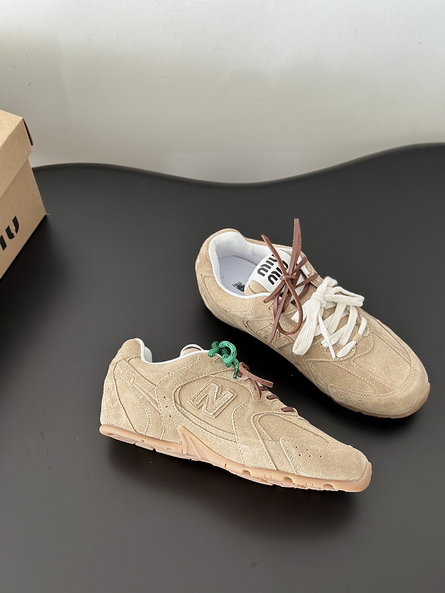 New Balance 뉴발란스 뉴발란스 미우 러너 530 스웨이드 스니커즈 6