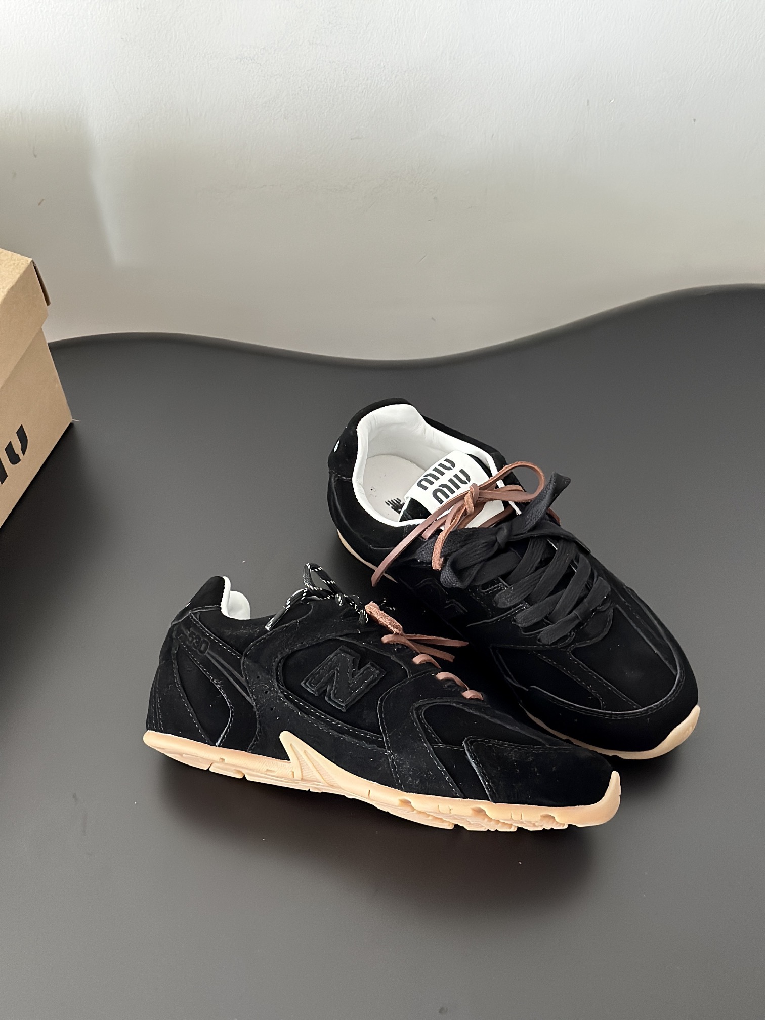 New Balance 뉴발란스 뉴발란스 미우 러너 530 스웨이드 스니커즈 6