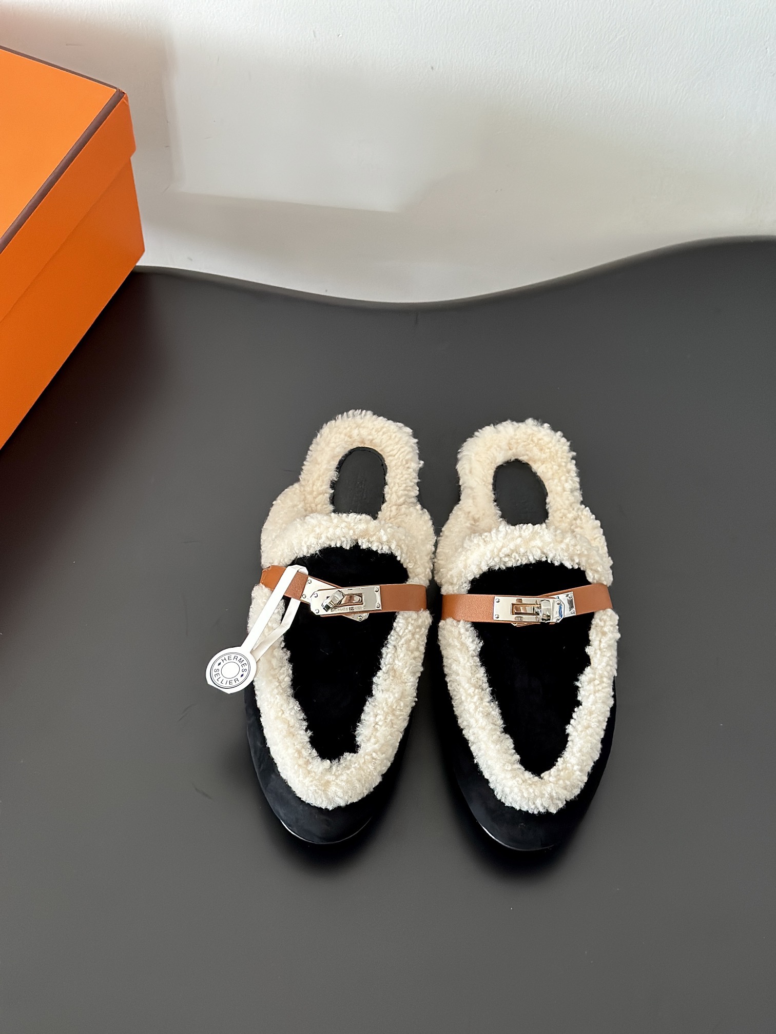 Hermes 에르메스 켈리 퍼 뮬 슬리퍼 4