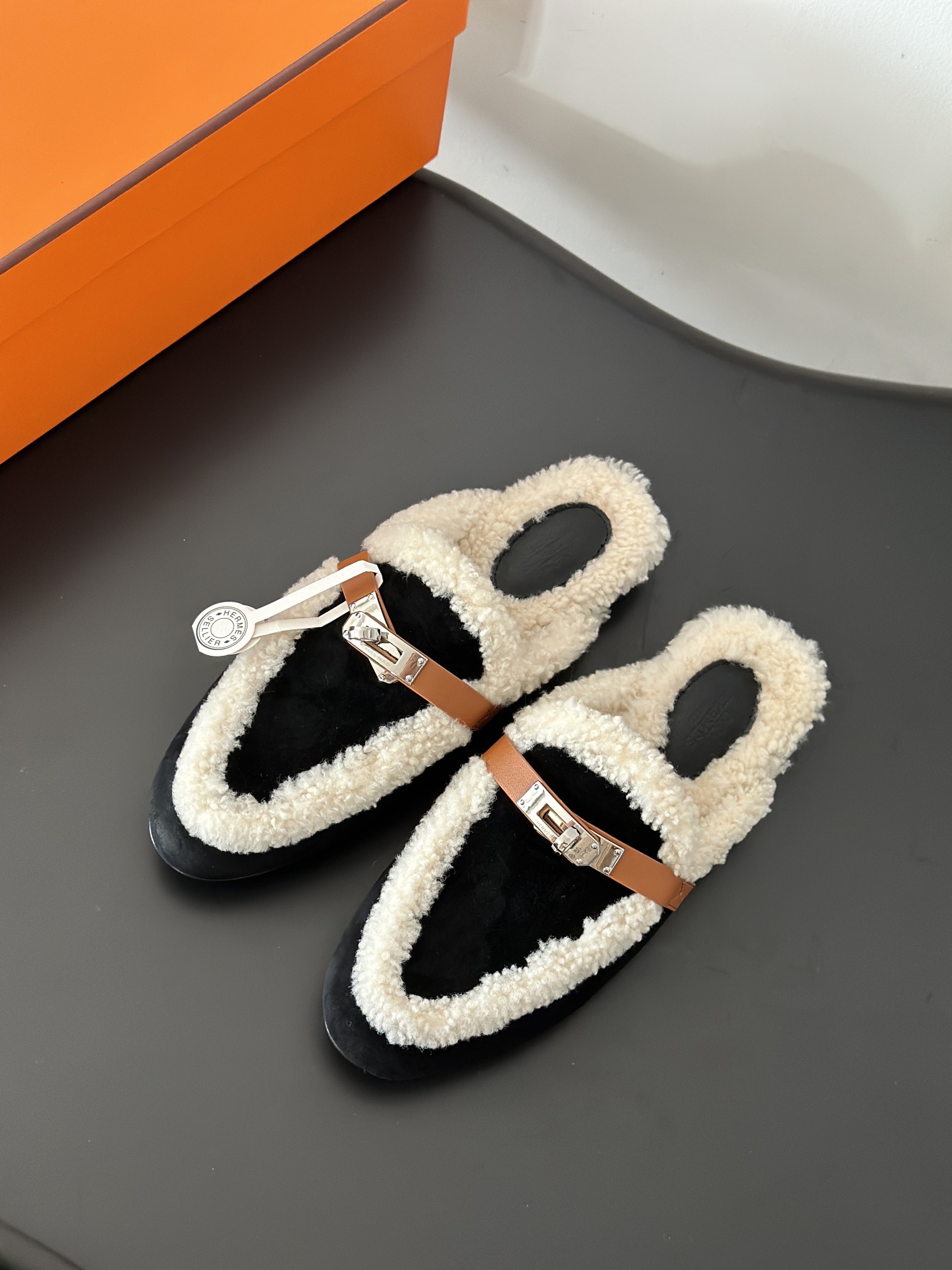 Hermes 에르메스 켈리 퍼 뮬 슬리퍼 5