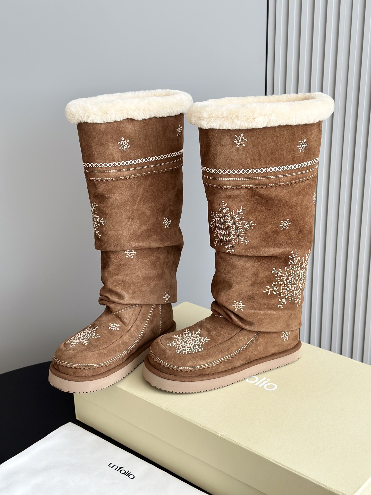 Unfolio 언폴리오 스노우플레이크 롱 셰어링 부츠 6