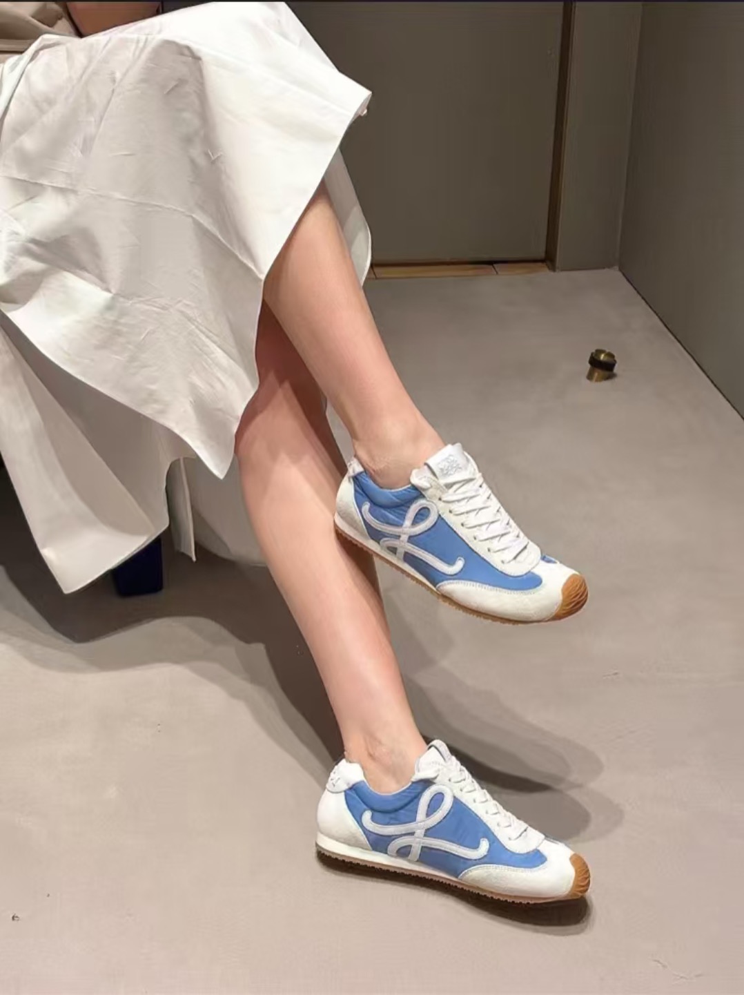 Loewe 로에베 발레 러너 스니커즈 3