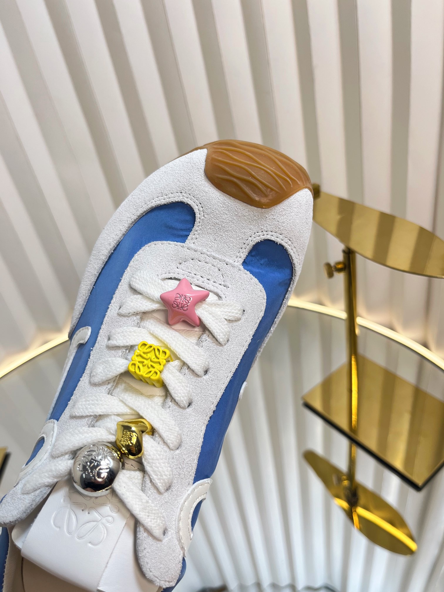 Loewe 로에베 발레 러너 스니커즈 9