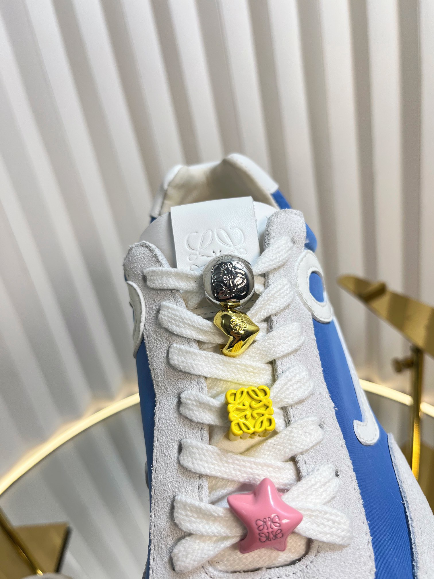 Loewe 로에베 발레 러너 스니커즈 11