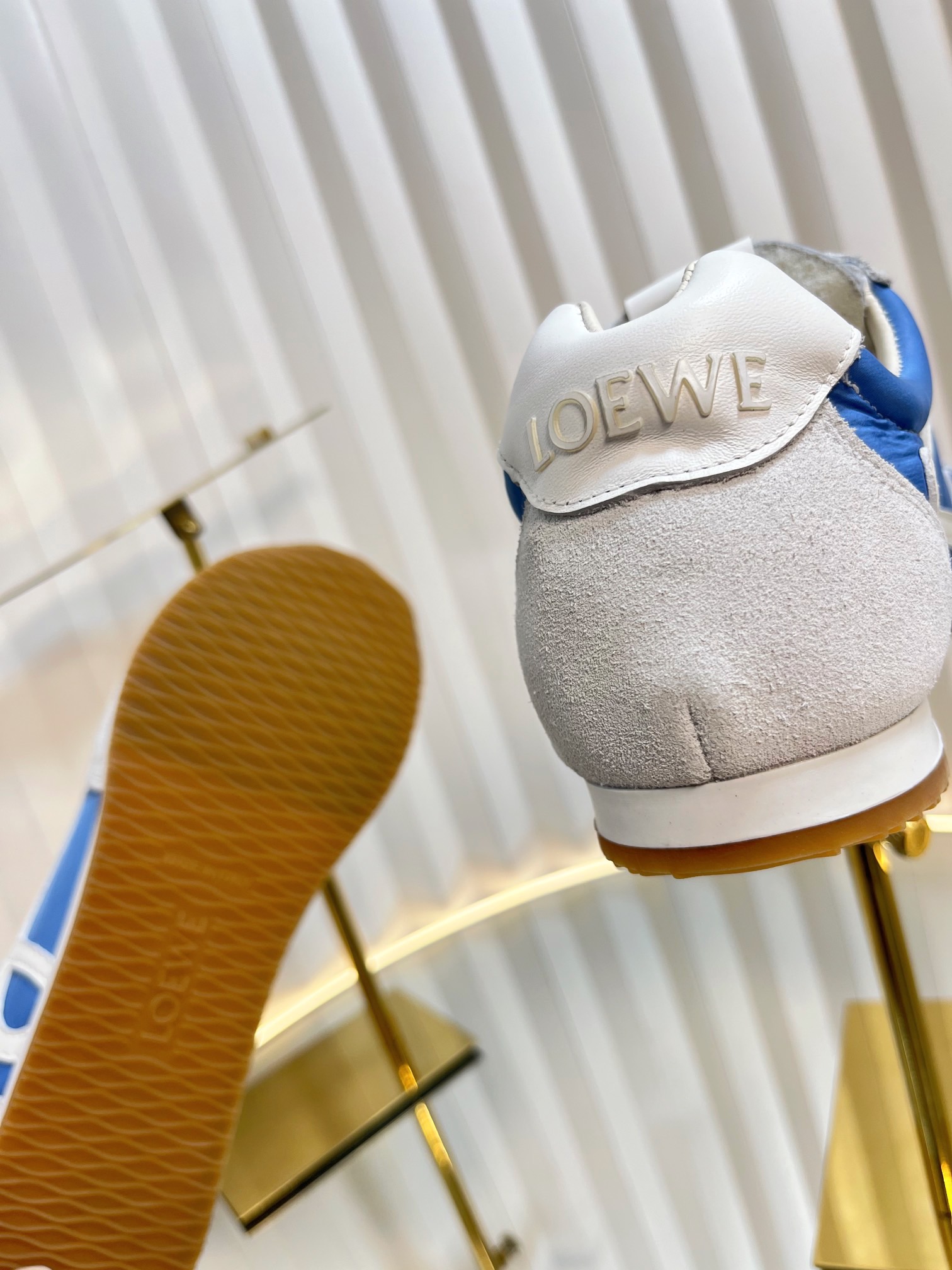 Loewe 로에베 발레 러너 스니커즈 12