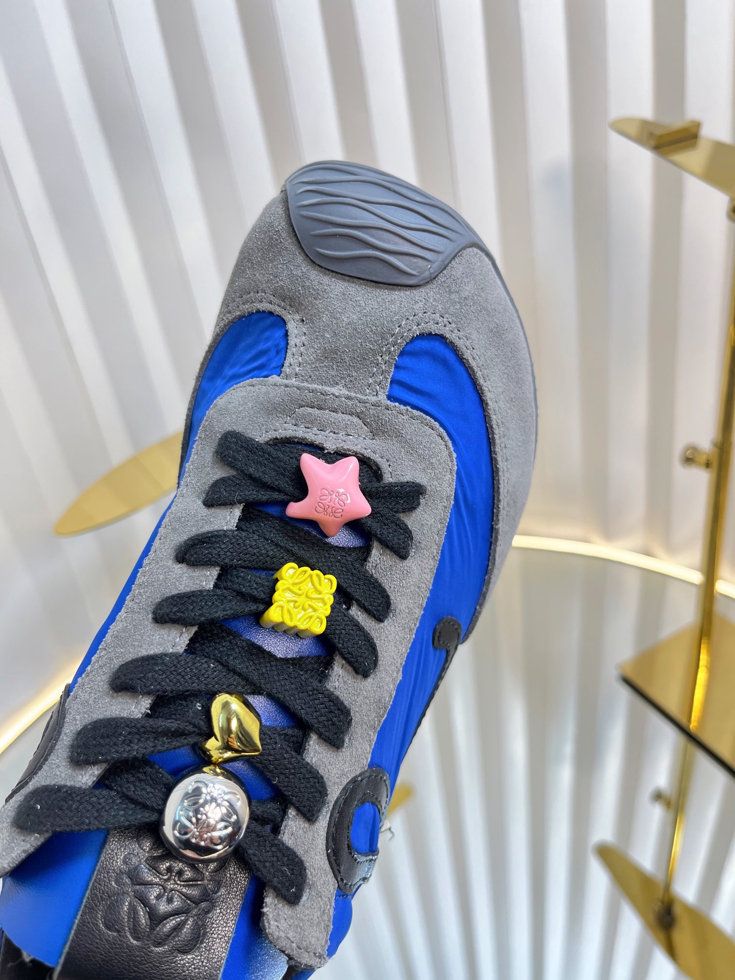 Loewe 로에베 발레트 러너 스니커즈 9