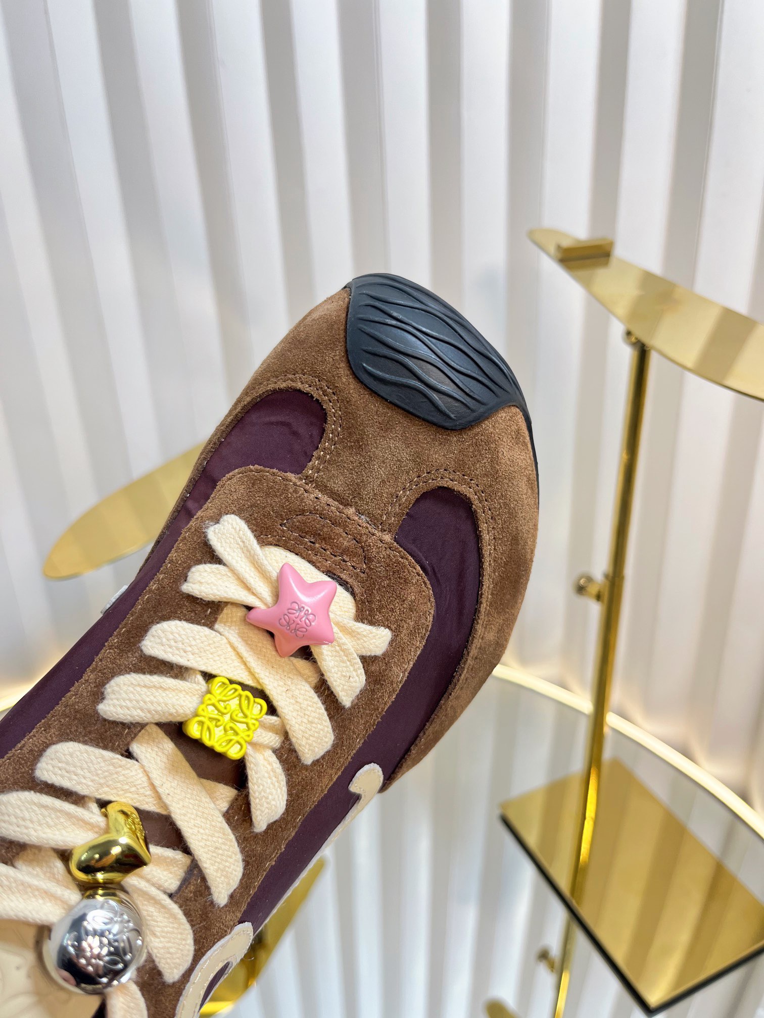 Loewe 로에베 발레트 러너 스니커즈 9