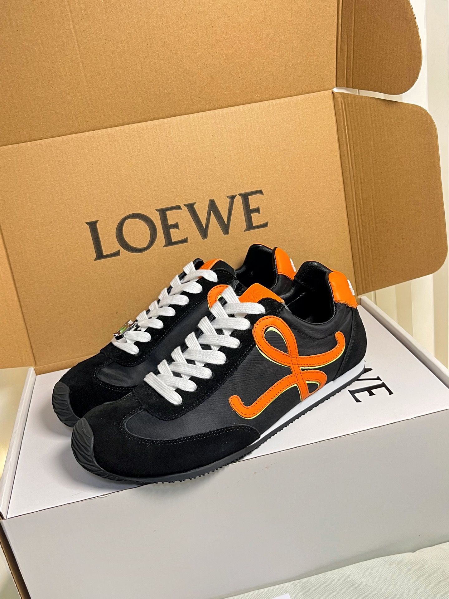 Loewe 로에베 발레트 러너 스니커즈 5