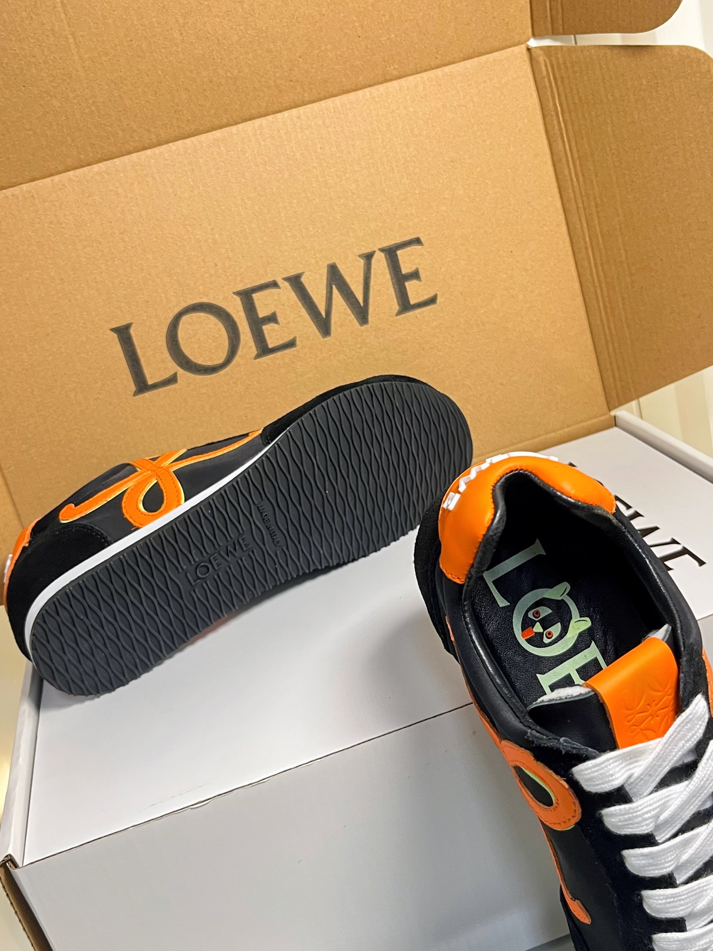 Loewe 로에베 발레트 러너 스니커즈 12