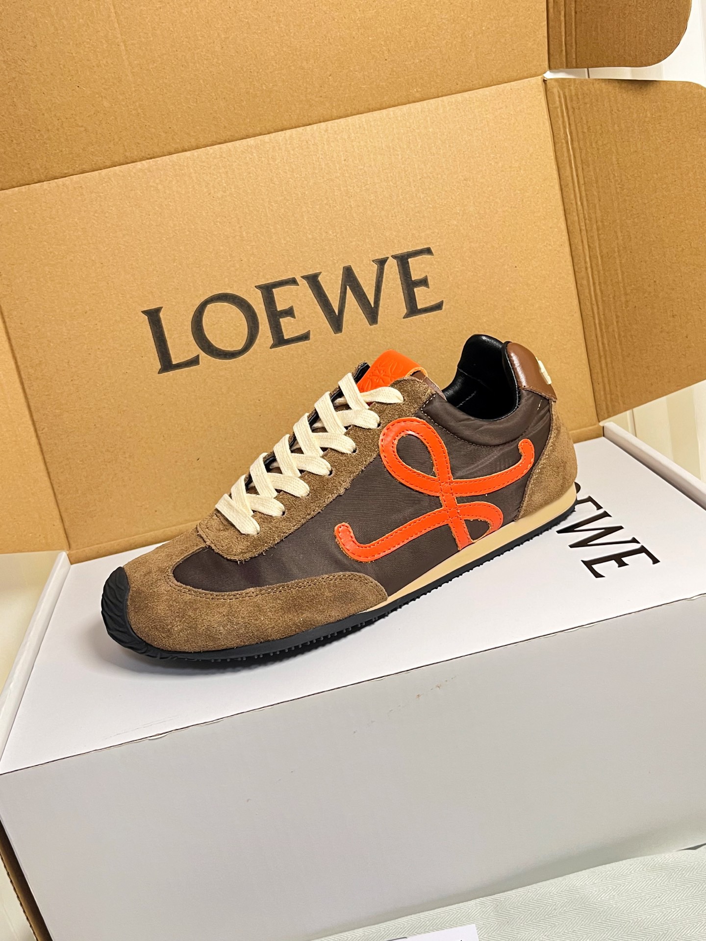 Loewe 로에베 발레트 러너 스니커즈 6