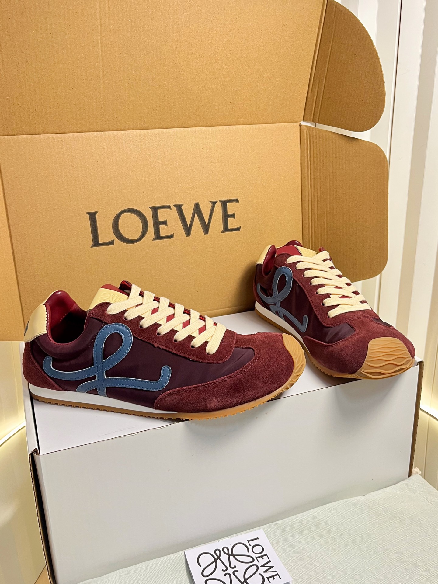 Loewe 로에베 발레트 러너 스니커즈 4