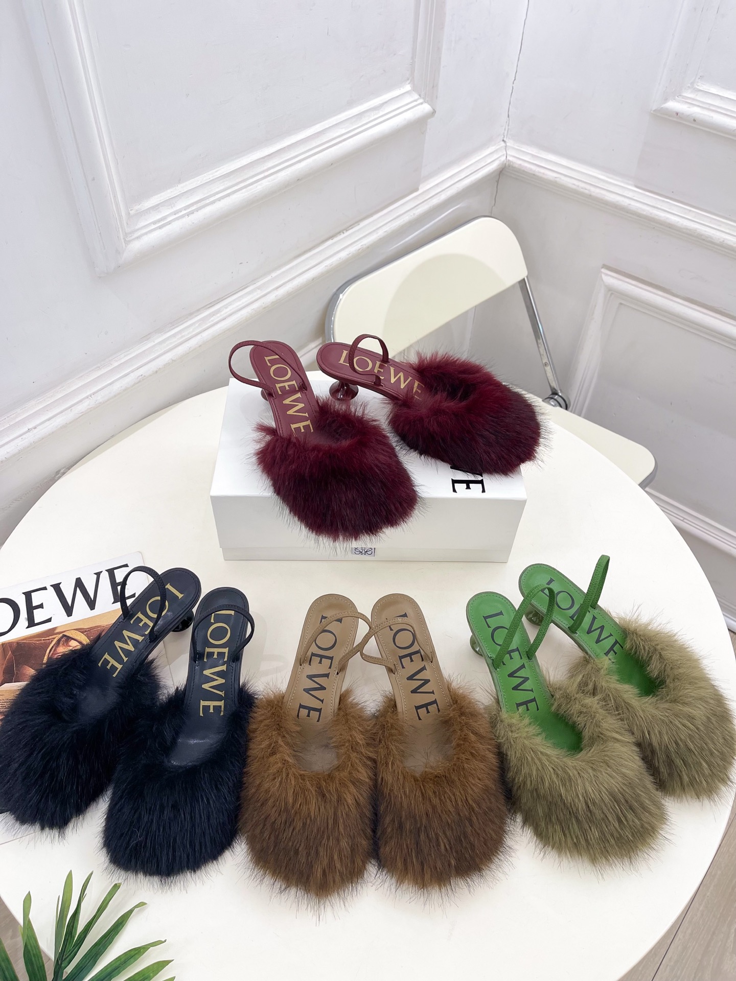 Loewe 로에베 폭스 퍼 토이 슬링백 힐 1