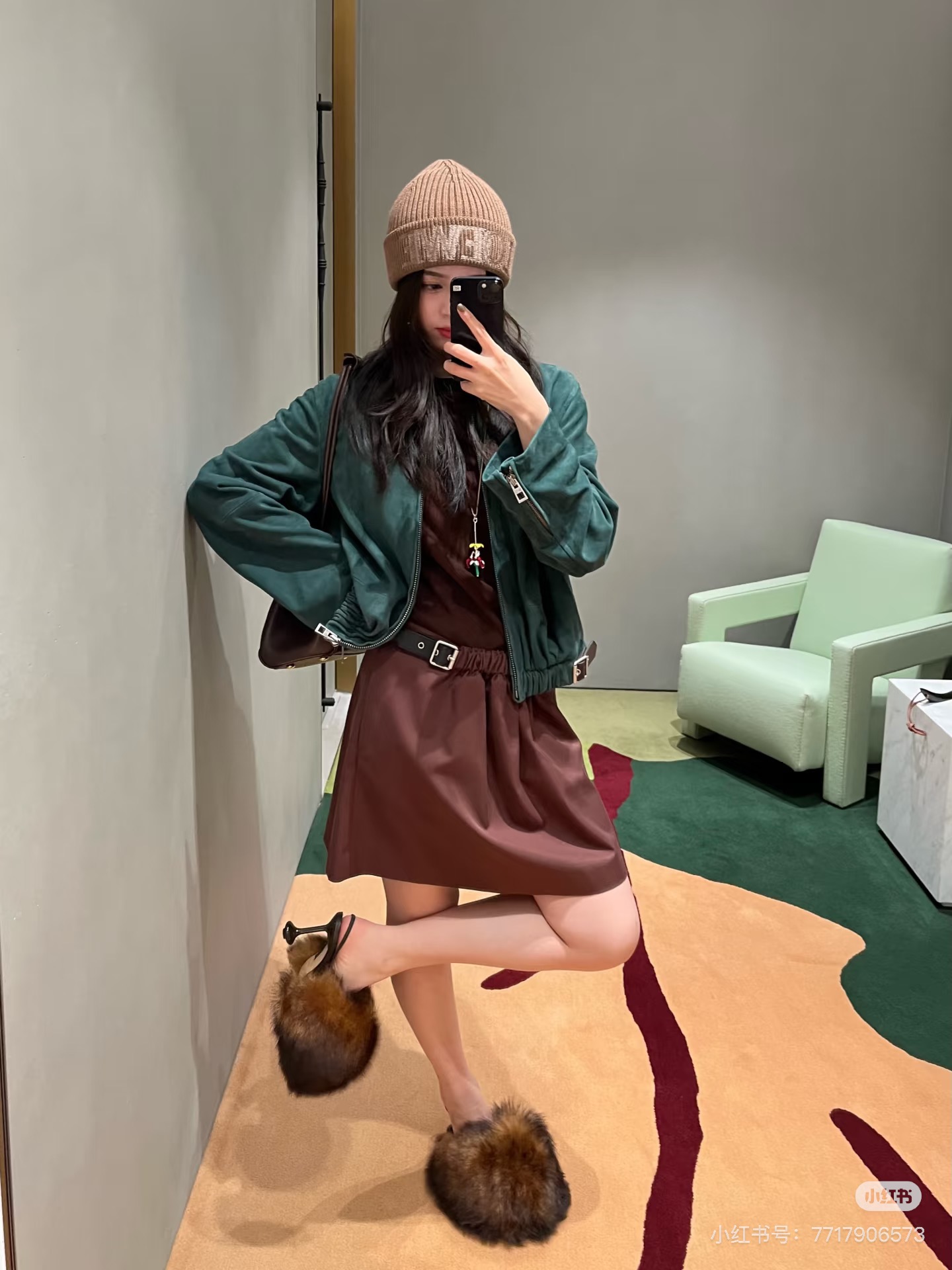 Loewe 로에베 폭스 퍼 토이 슬링백 힐 3