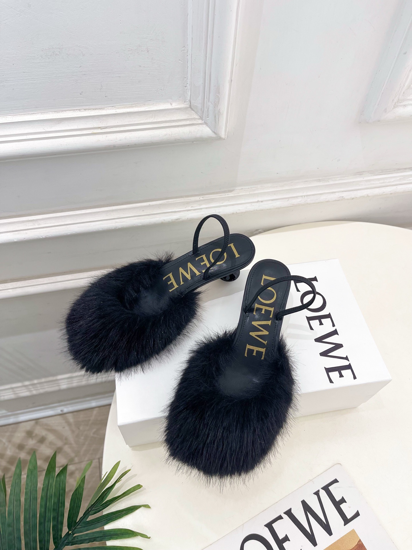 Loewe 로에베 폭스 퍼 토이 슬링백 힐 8