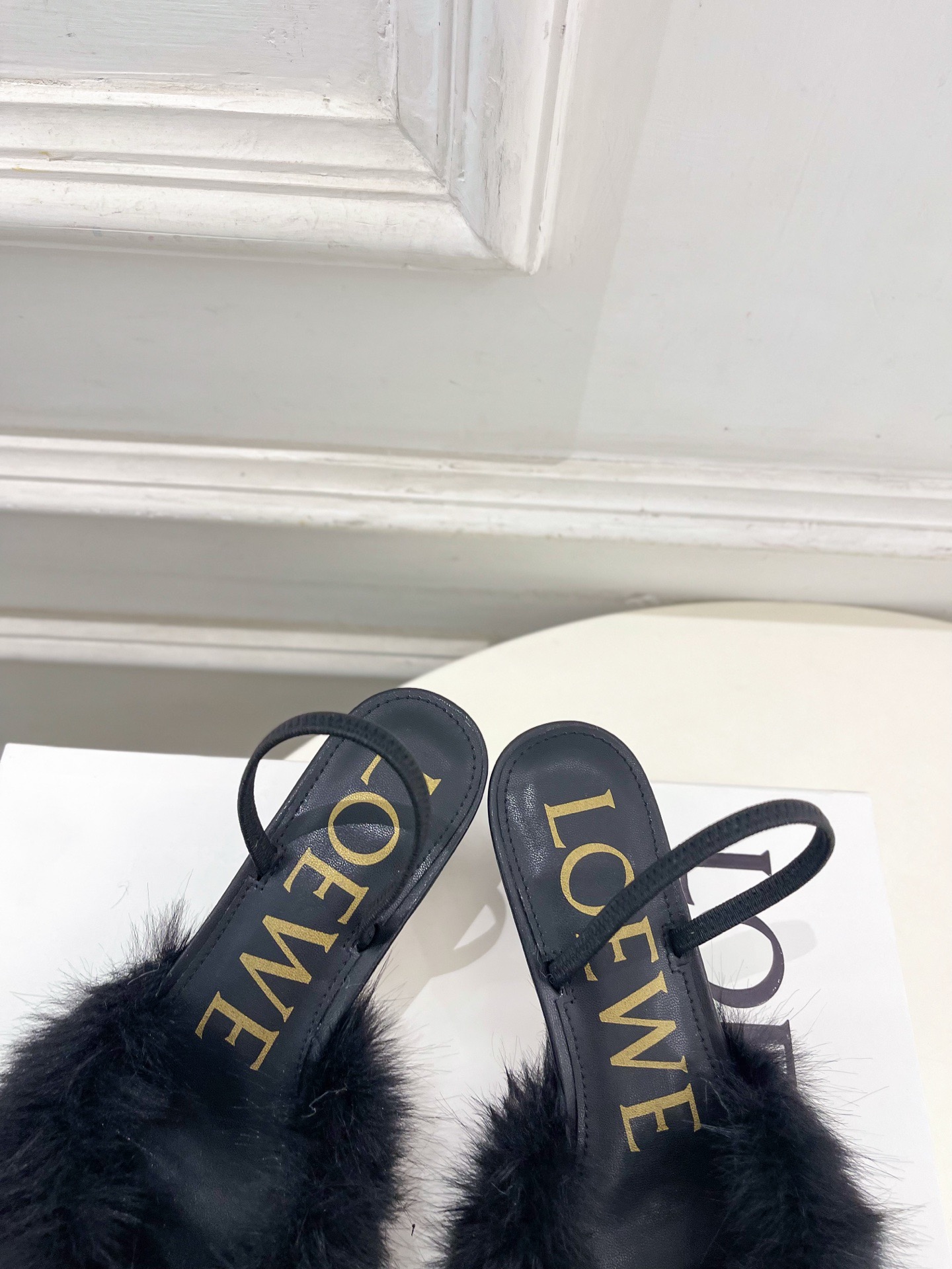 Loewe 로에베 폭스 퍼 토이 슬링백 힐 10