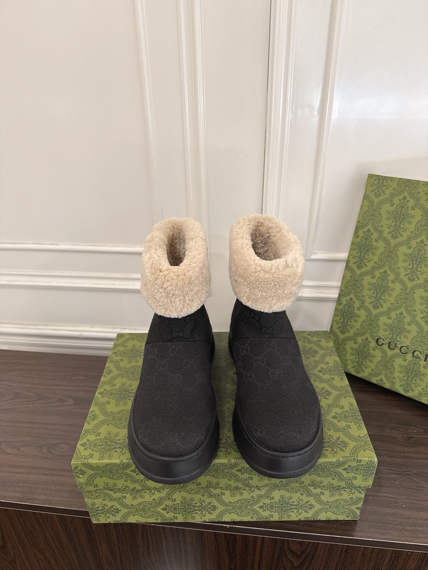 Gucci 구찌 GG 셰어링 안감 스웨이드 스노우 부츠 1