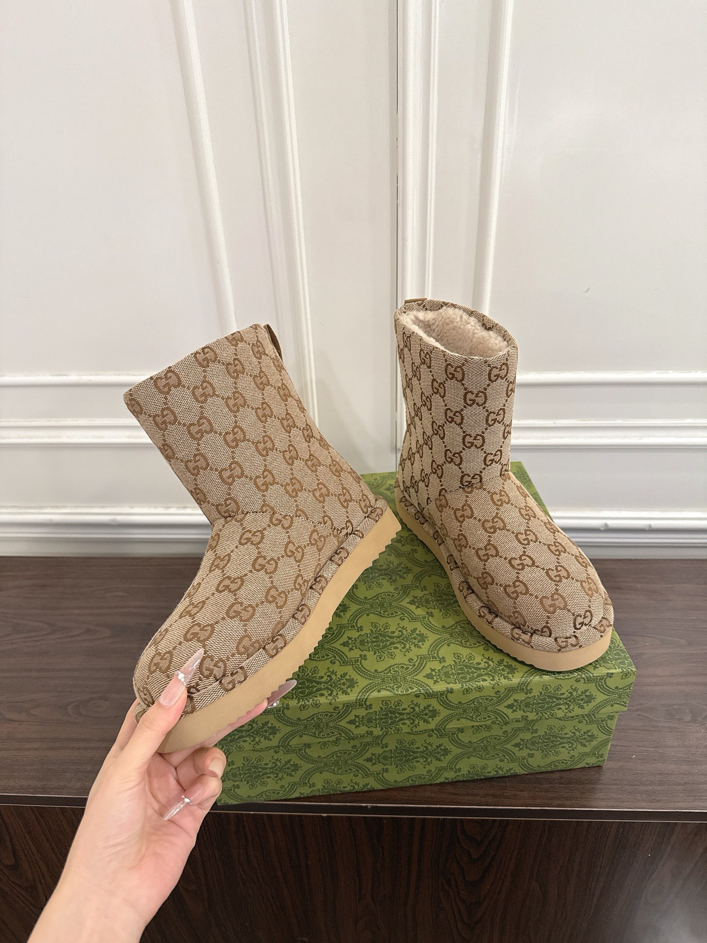 Gucci 구찌 GG 패턴 여성 스웨이드 퍼 부츠 3