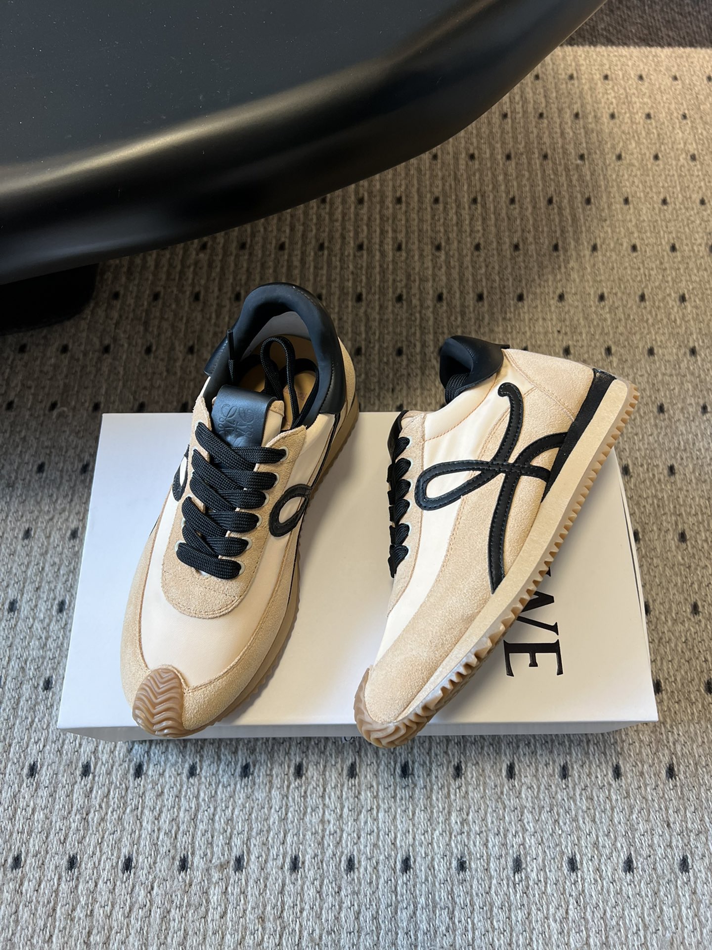 Loewe 로에베 게이트 러너 스니커즈 6