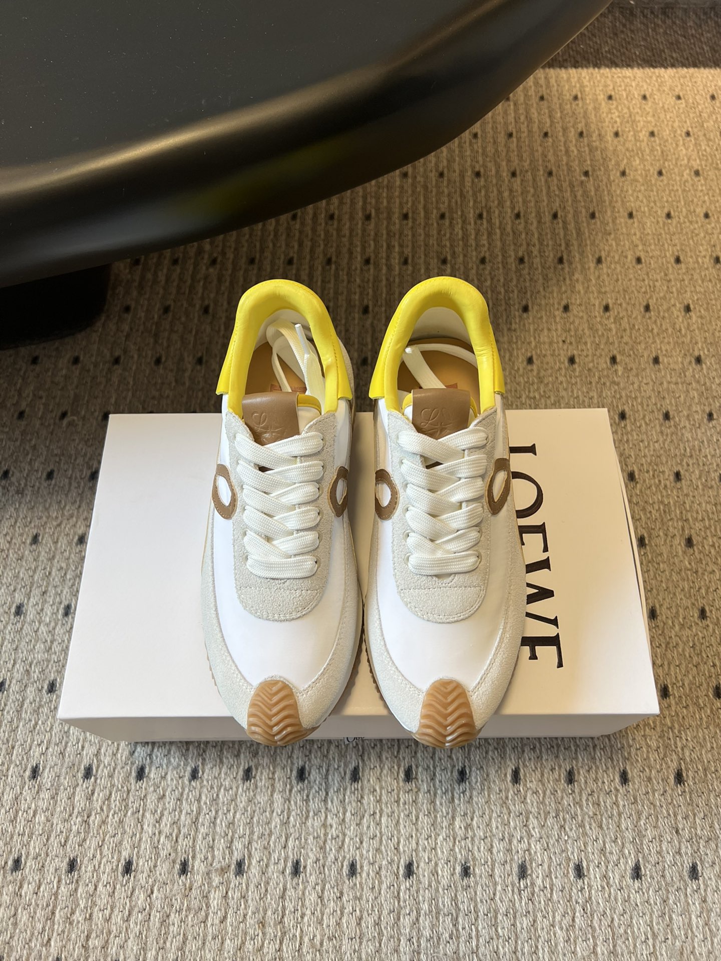 Loewe 로에베 게이트 러너 스니커즈 4