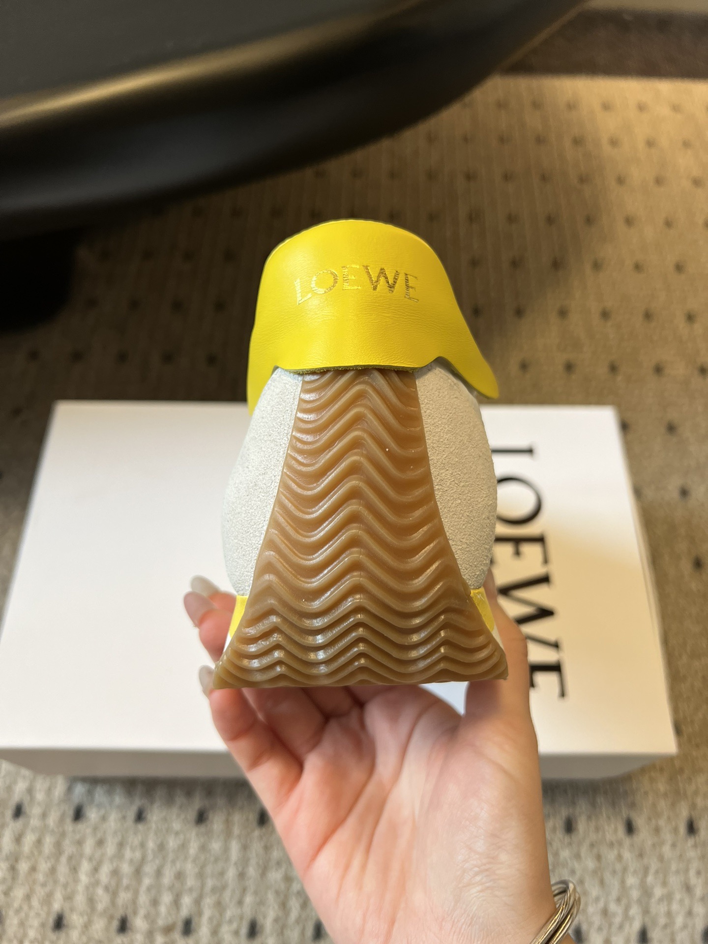 Loewe 로에베 게이트 러너 스니커즈 11