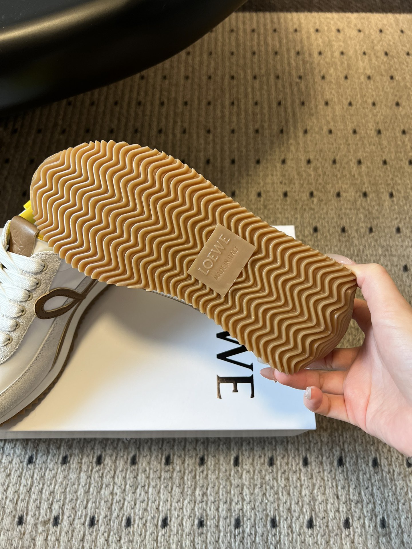 Loewe 로에베 게이트 러너 스니커즈 12