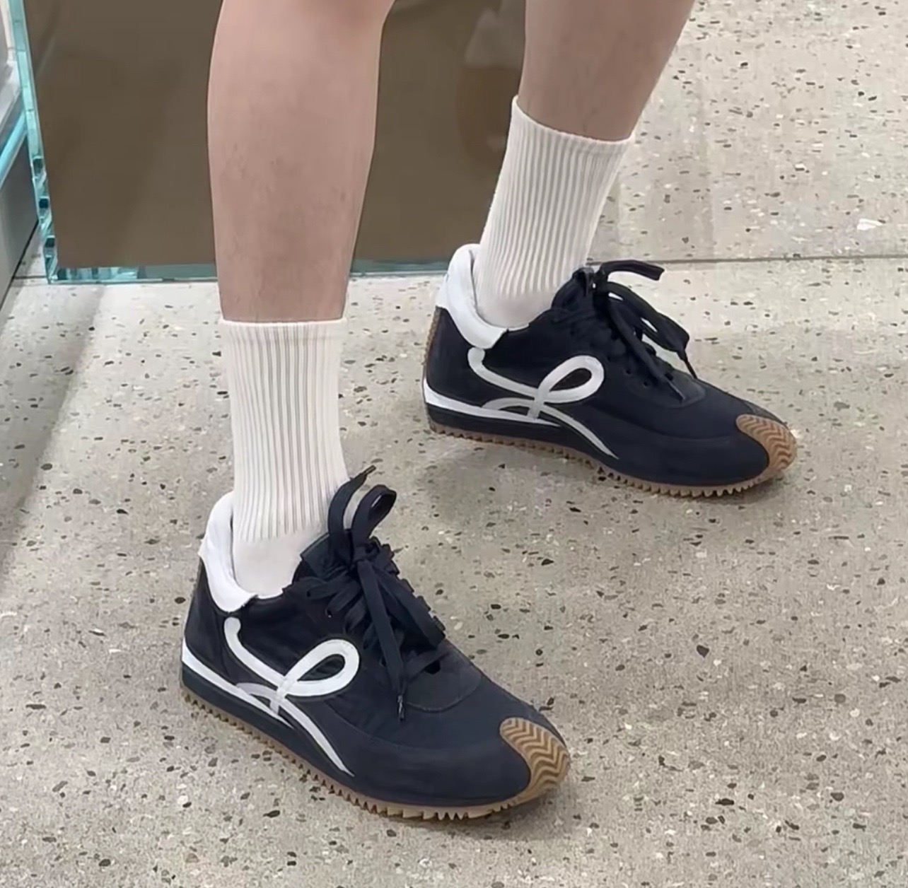 Loewe 로에베 게이트 러너 스니커즈 2