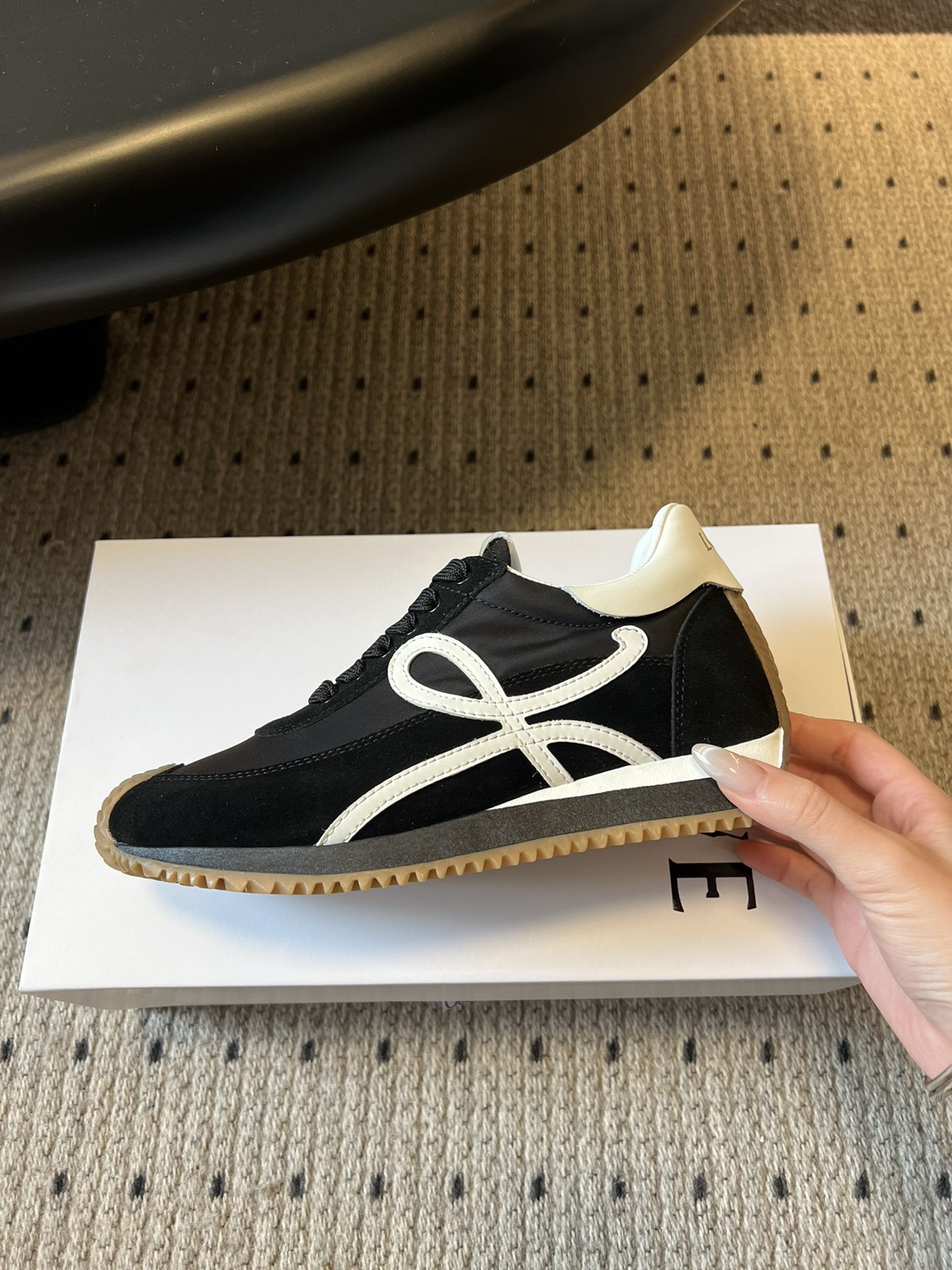 Loewe 로에베 게이트 러너 스니커즈 7