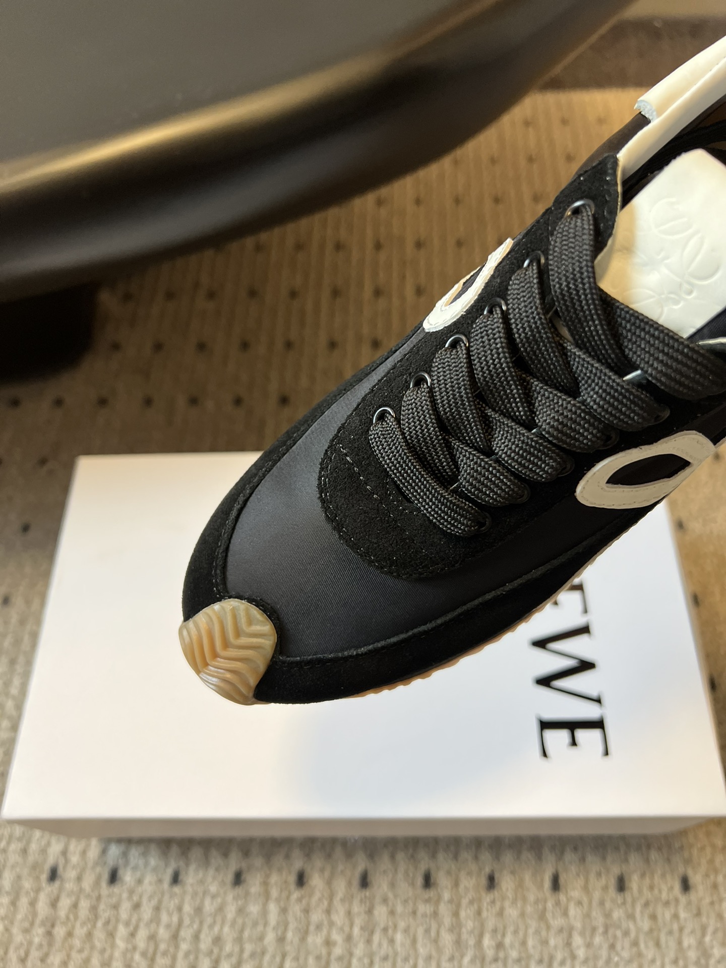 Loewe 로에베 게이트 러너 스니커즈 10