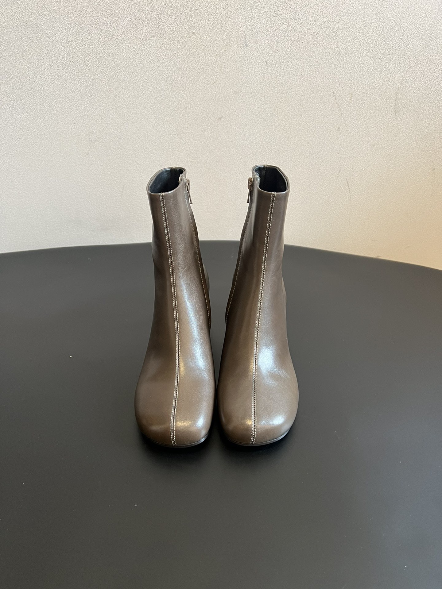 LEMAIRE 르메르 스퀘어토 레더 앵클부츠 4