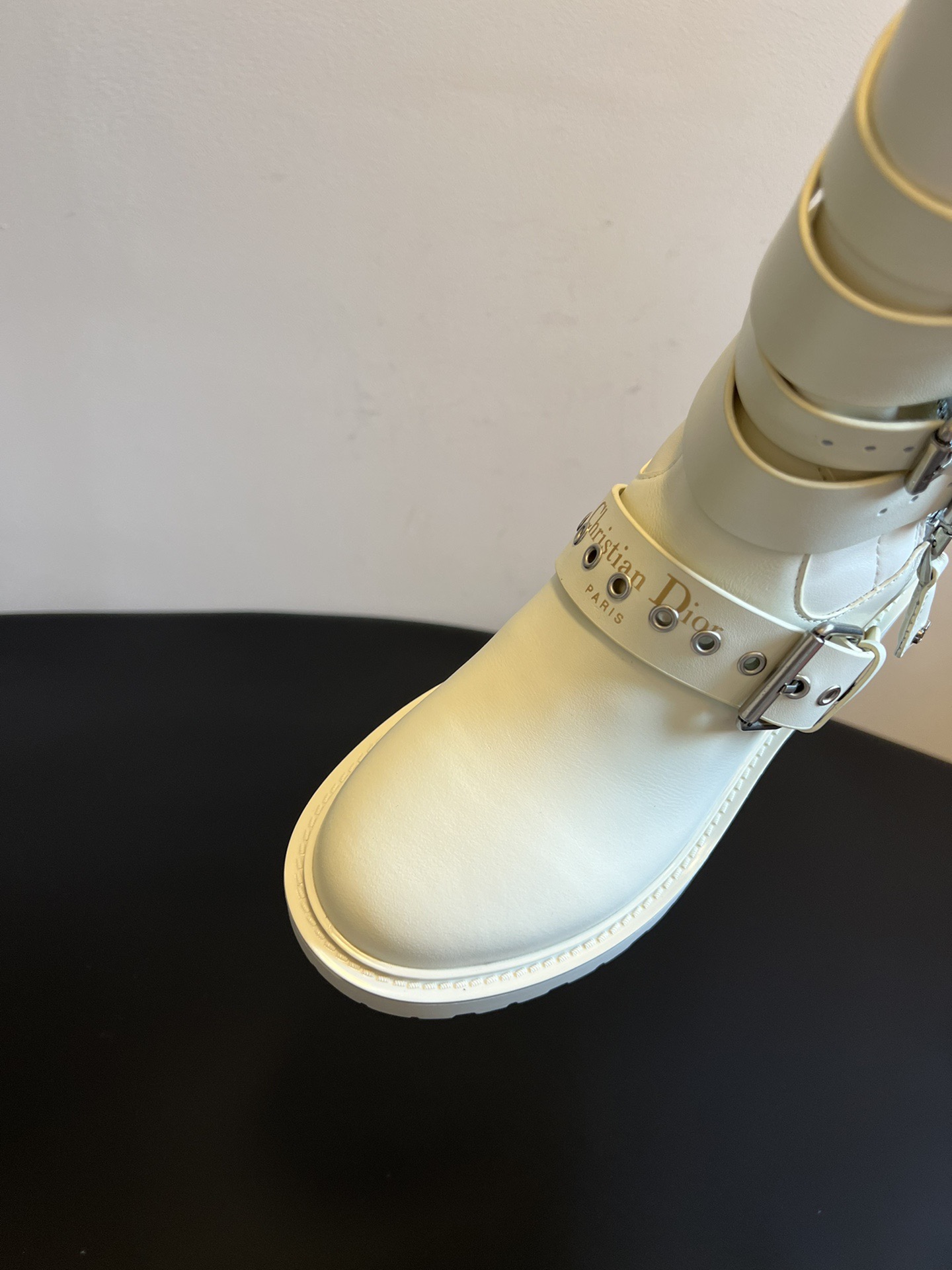 Dior 디올 레더 스트랩 오버니 라이더 부츠 10