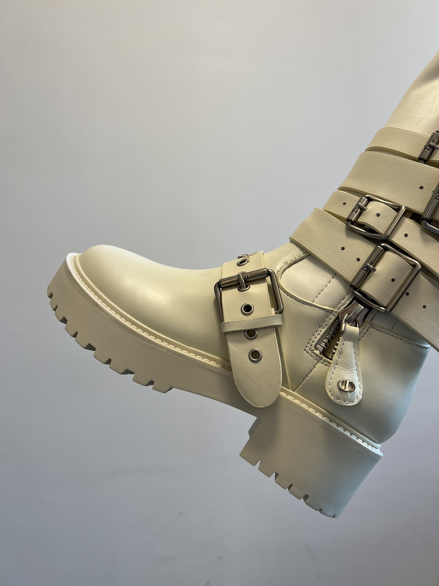 Dior 디올 모터사이클 버클 롱부츠 9