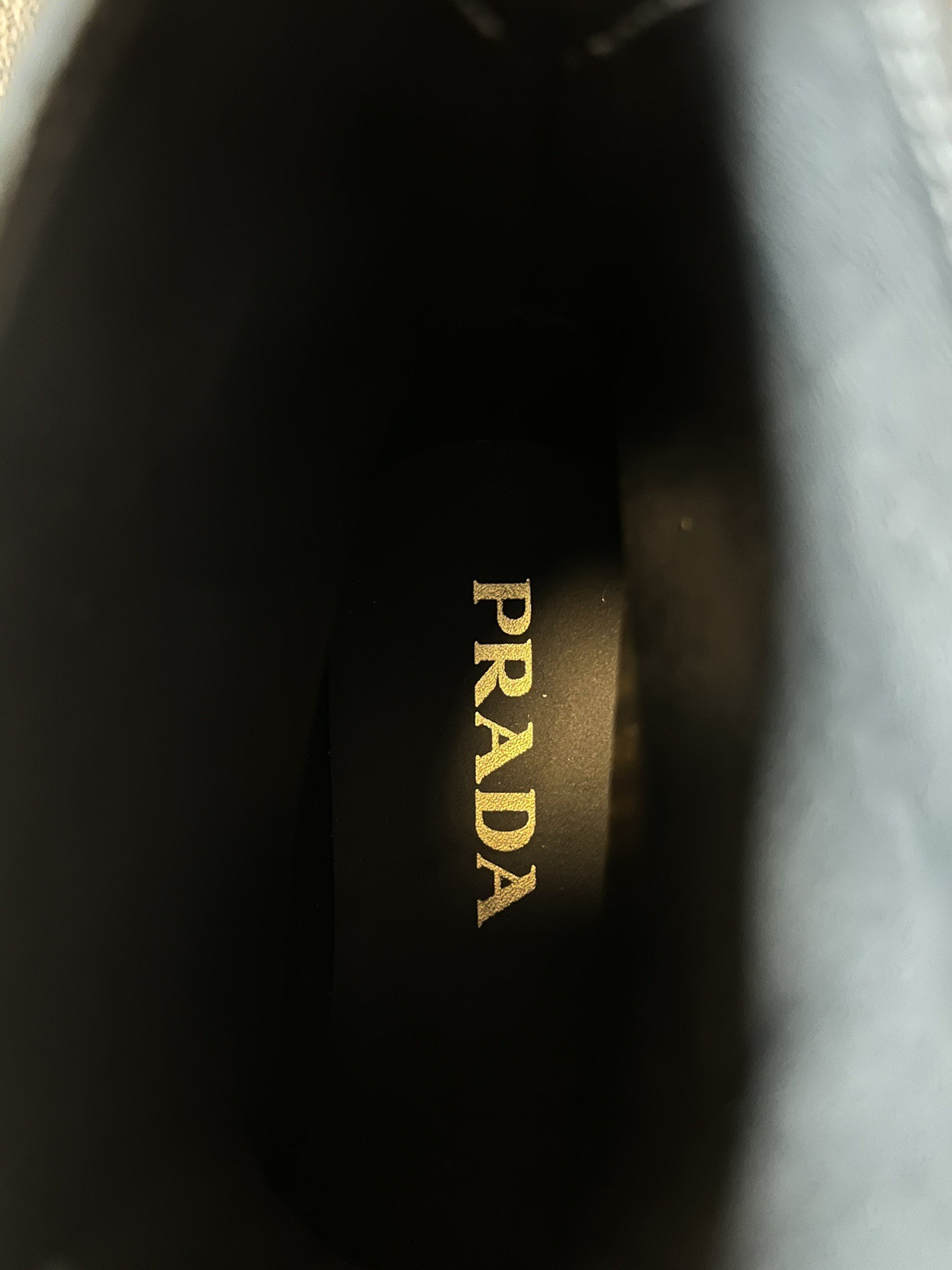 Prada 프라다 모노리스 스웨이드 플랫폼 앵클부츠 10