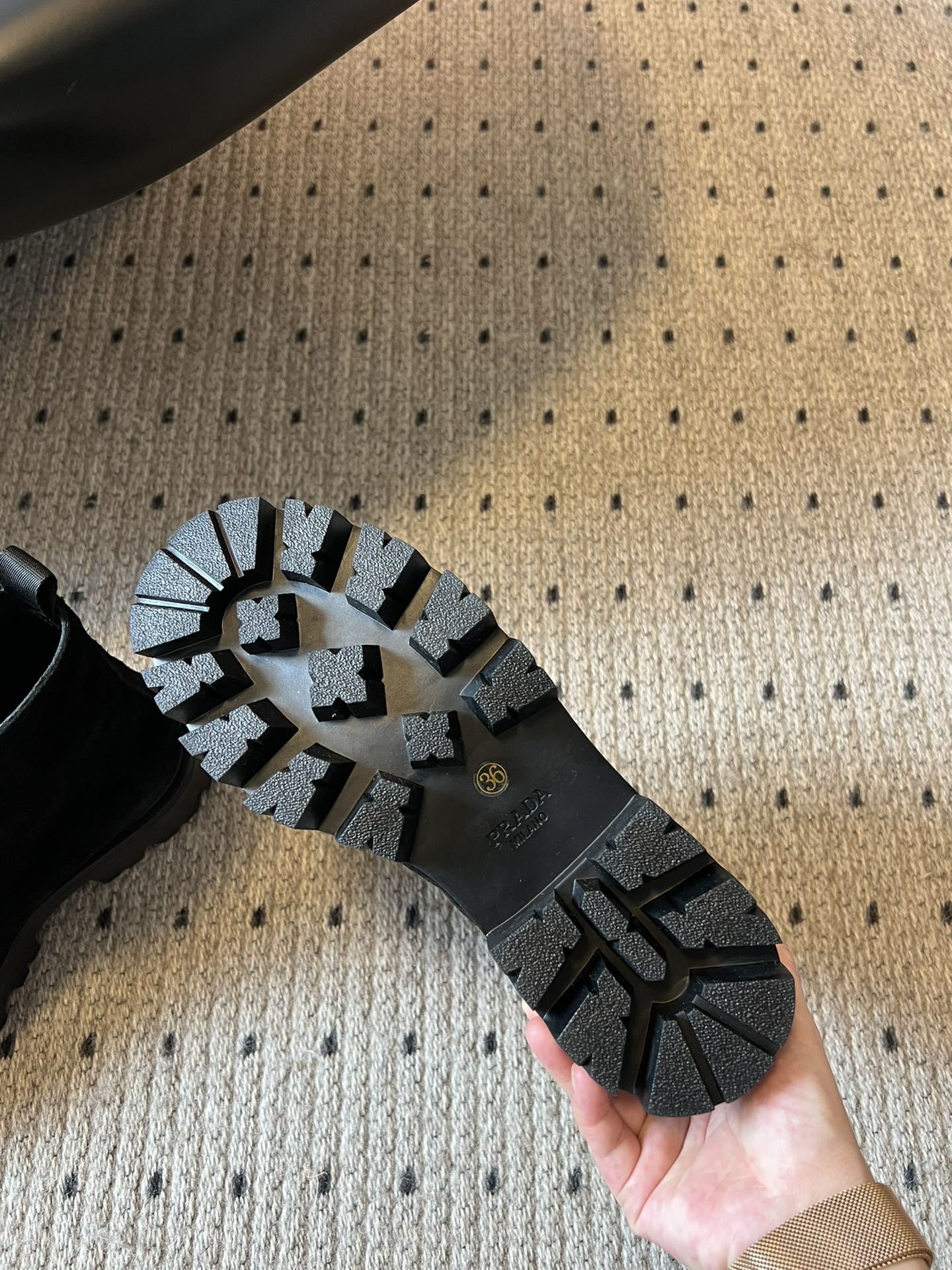 Prada 프라다 모노리스 스웨이드 플랫폼 앵클부츠 12