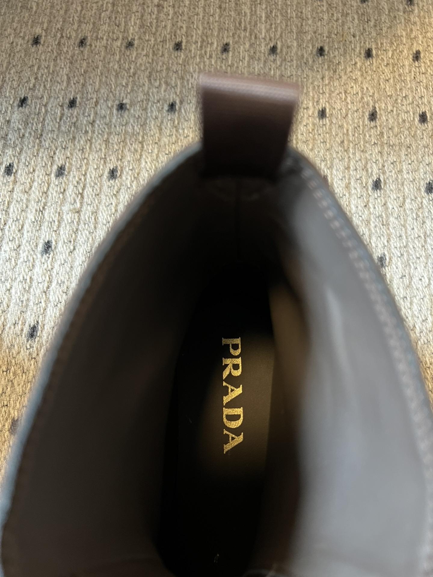 Prada 프라다 모노리스 스웨이드 플랫폼 앵클부츠 10