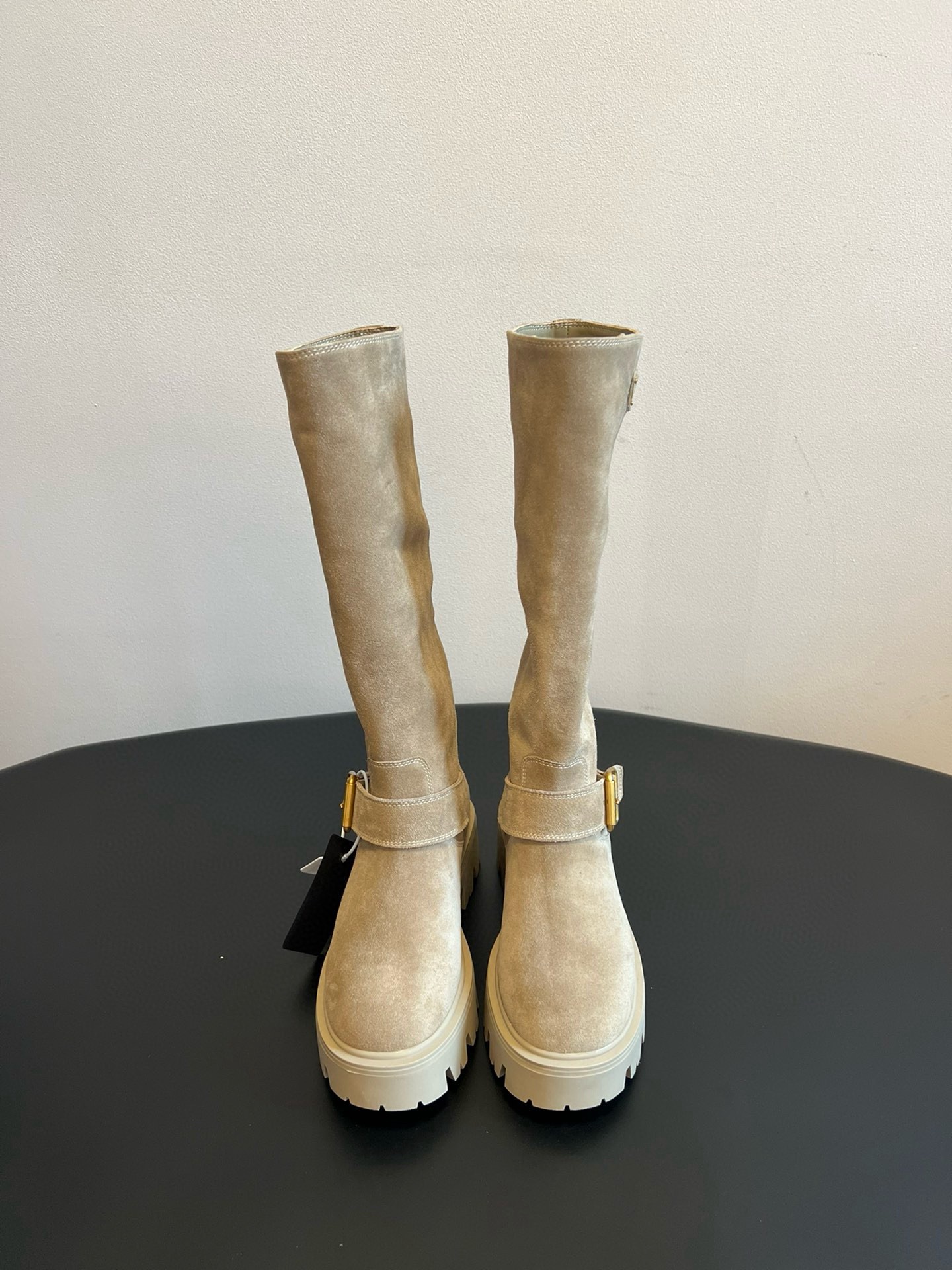 Prada 프라다 모노크롬 러버솔 레더 롱부츠 1