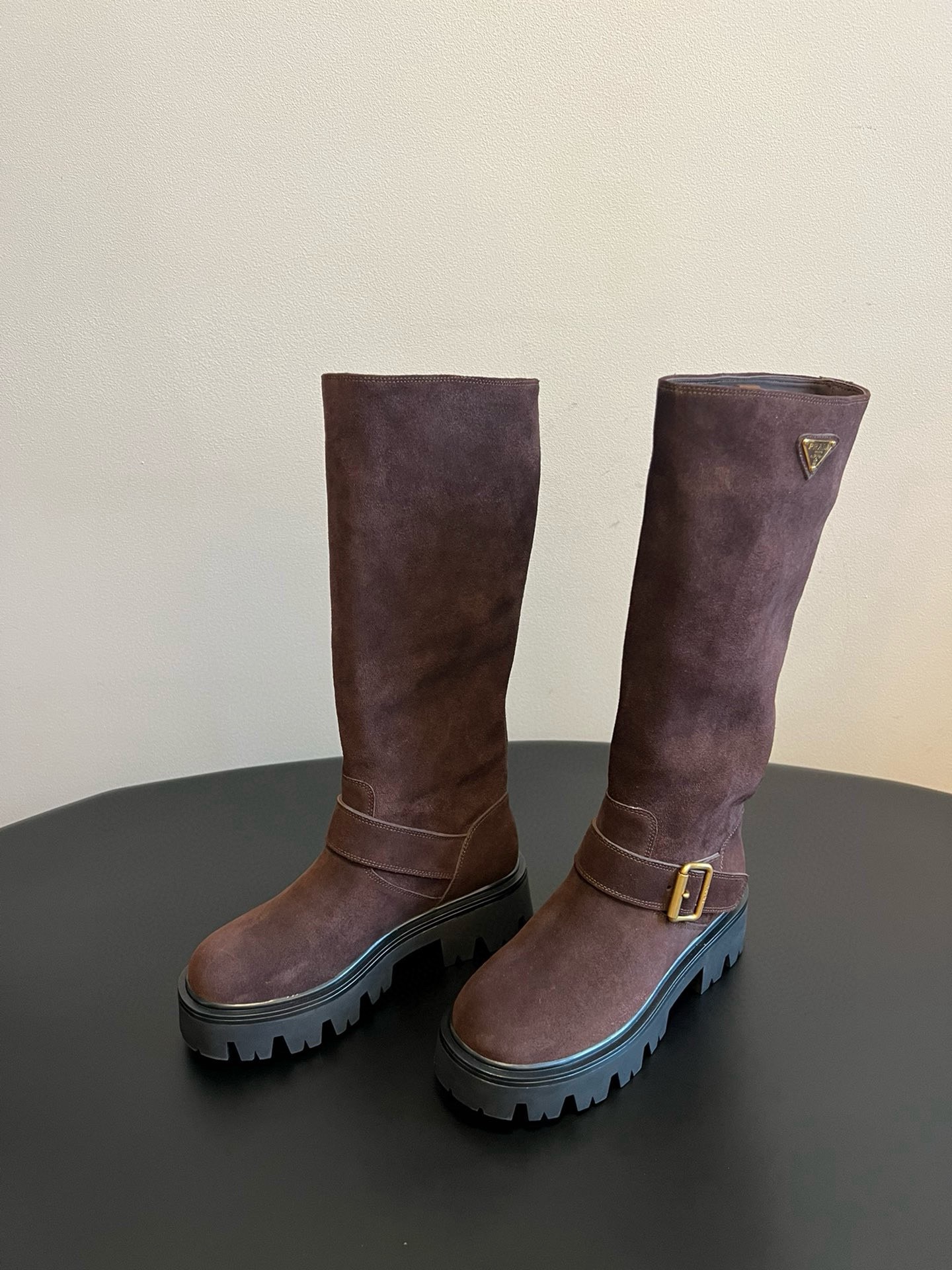 Prada 프라다 모노크롬 러버솔 레더 롱부츠 2