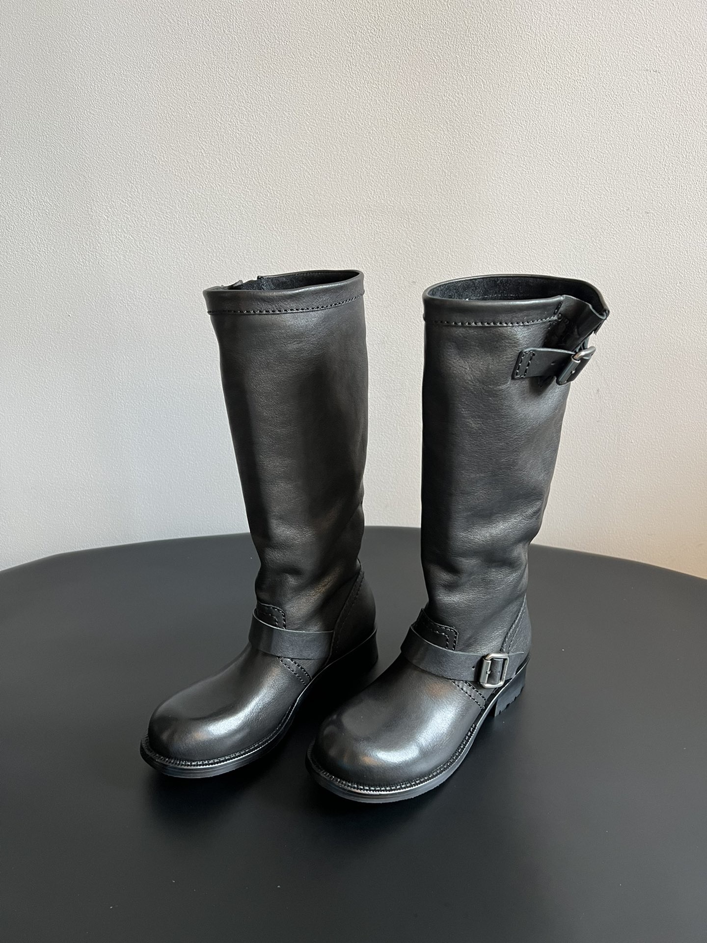 Prada 프라다 레더 버클 롱부츠 4