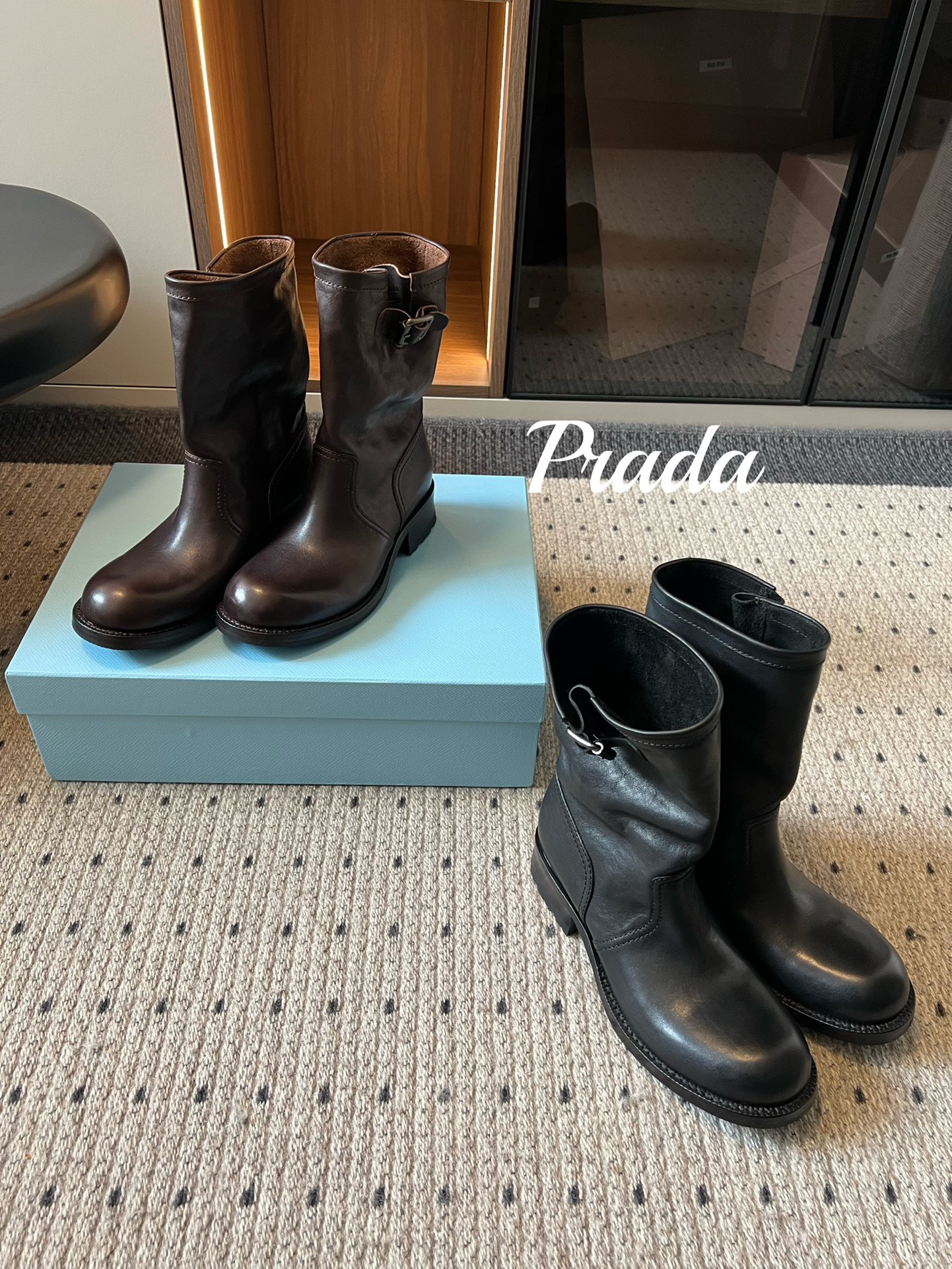 Prada 프라다 Prada 프라다 여성 레더 미들 라이딩 부츠 1