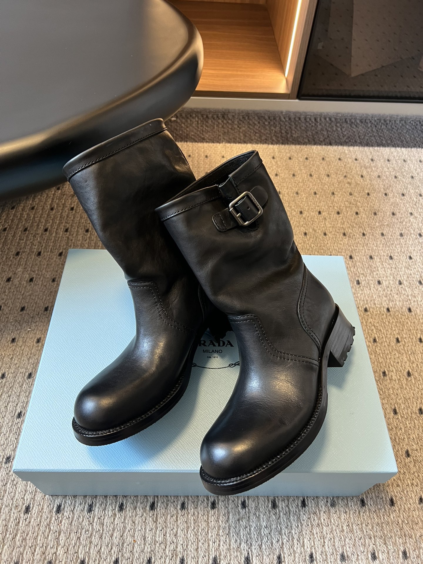 Prada 프라다 Prada 프라다 여성 레더 미들 라이딩 부츠 5