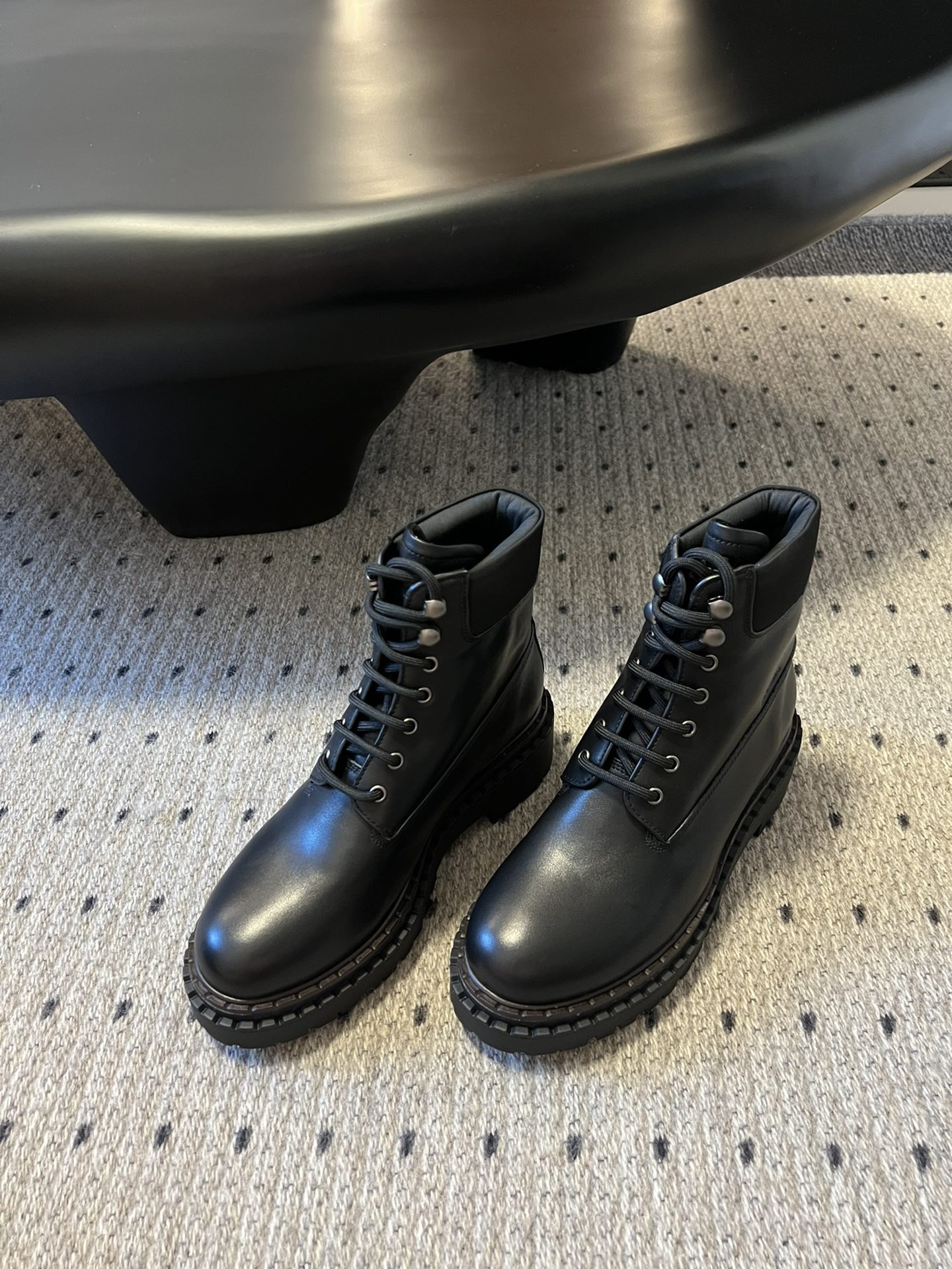 PRADA 프라다 플랫폼 레더 레이스업 앵클부츠 9