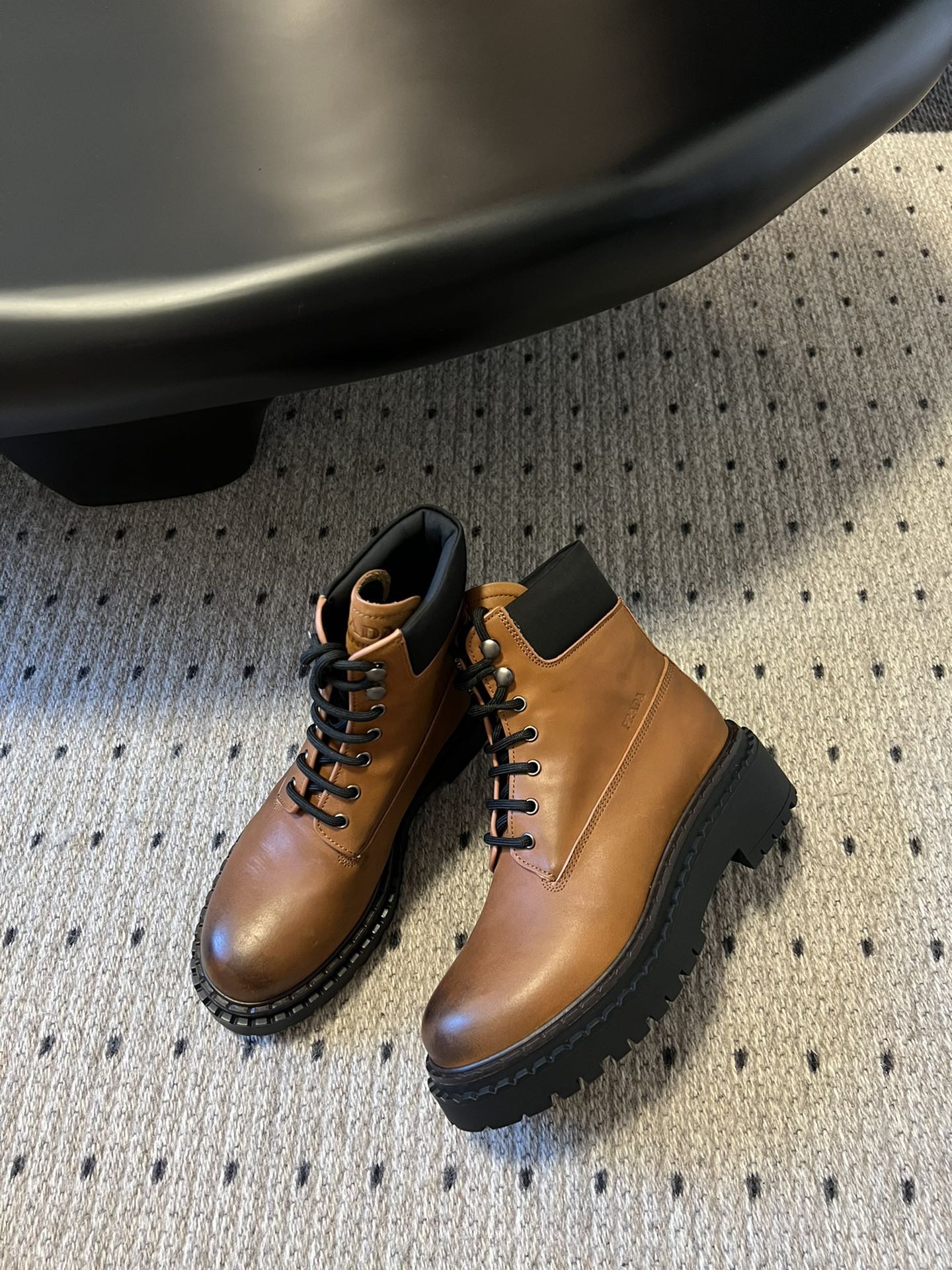 PRADA 프라다 플랫폼 레더 레이스업 앵클부츠 5