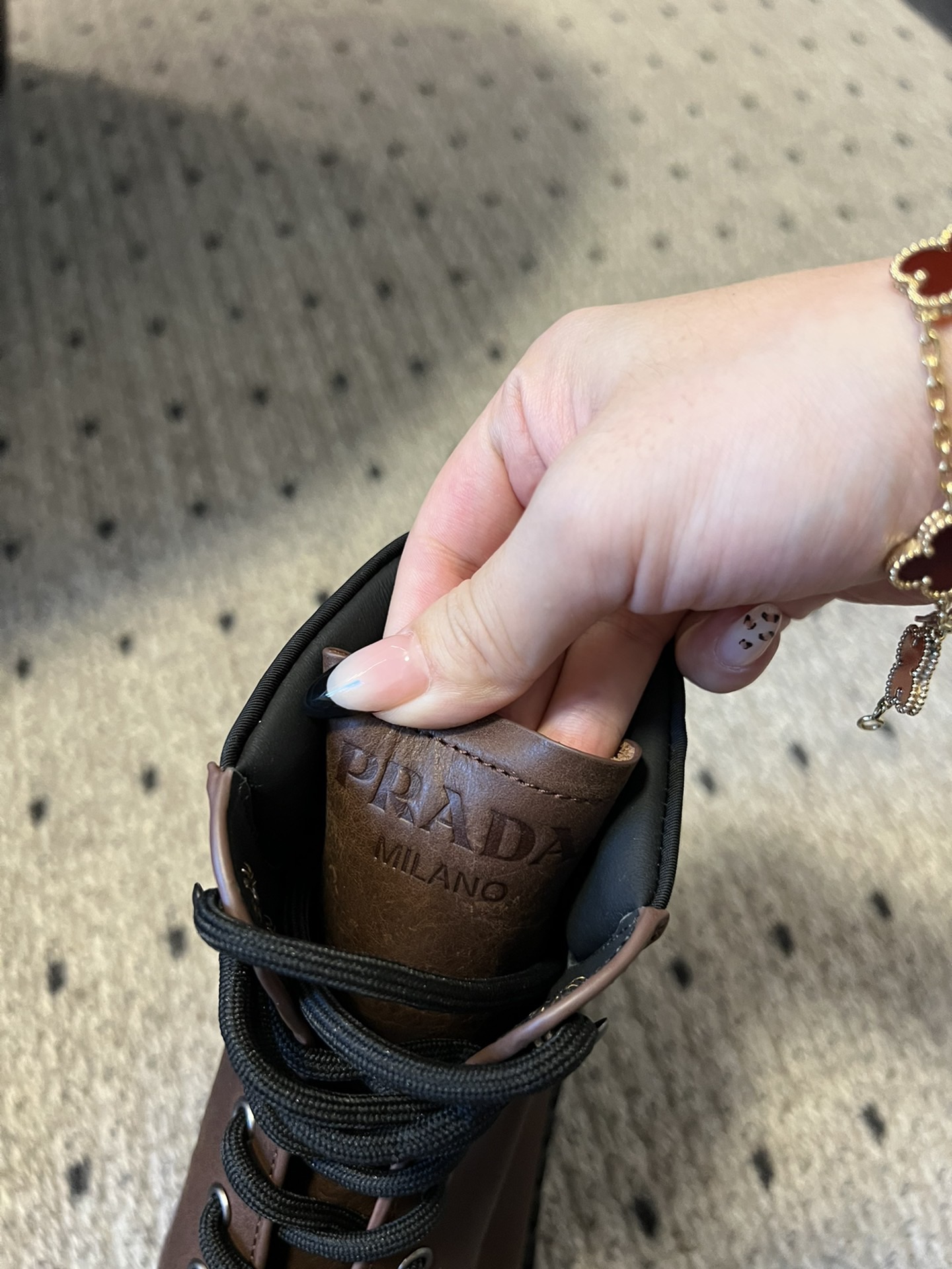 PRADA 프라다 플랫폼 레더 레이스업 앵클부츠 10